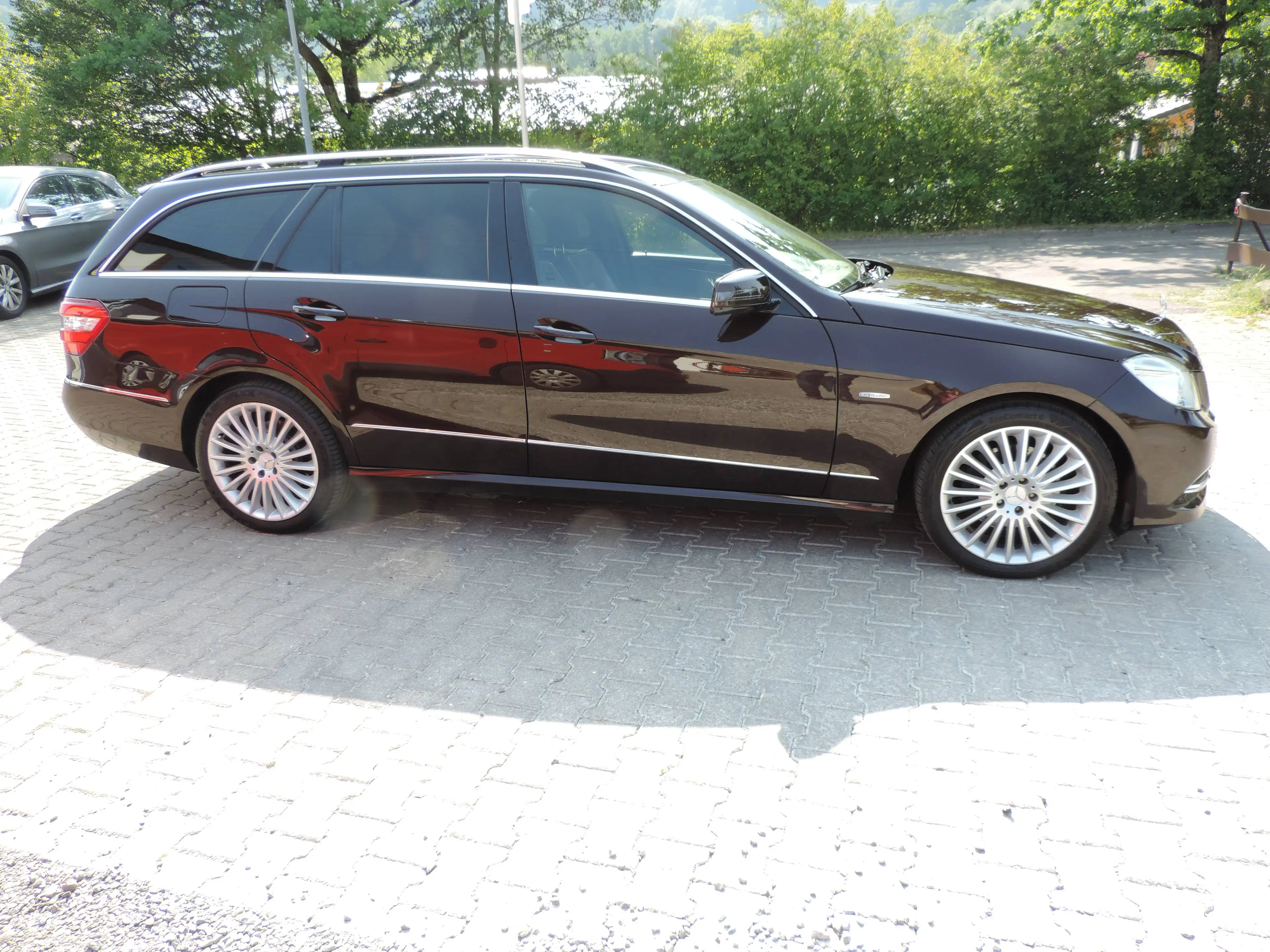 Mercedes-Benz E 250 E 250 CDI BlueEfficiency super Zustand Vollausstattung — photo 5