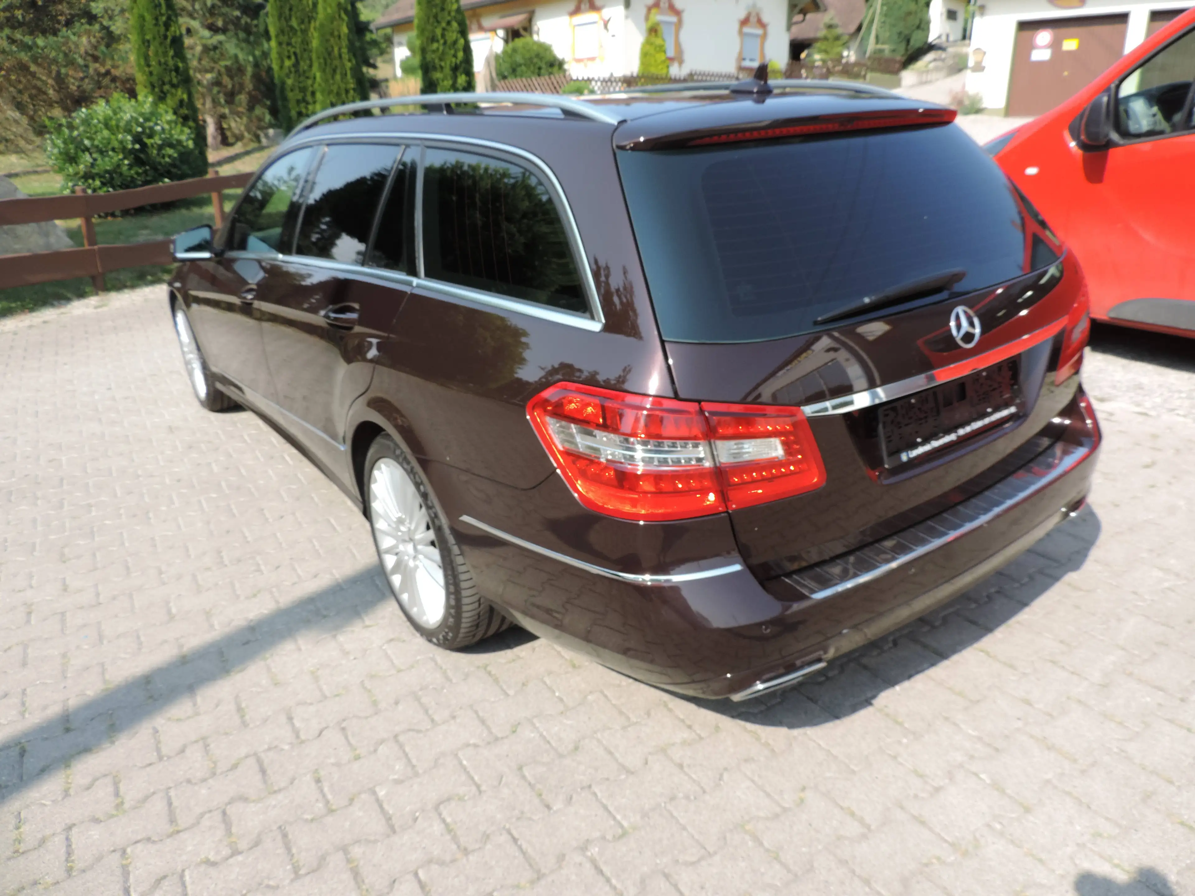Mercedes-Benz E 250 E 250 CDI BlueEfficiency super Zustand Vollausstattung — photo 8