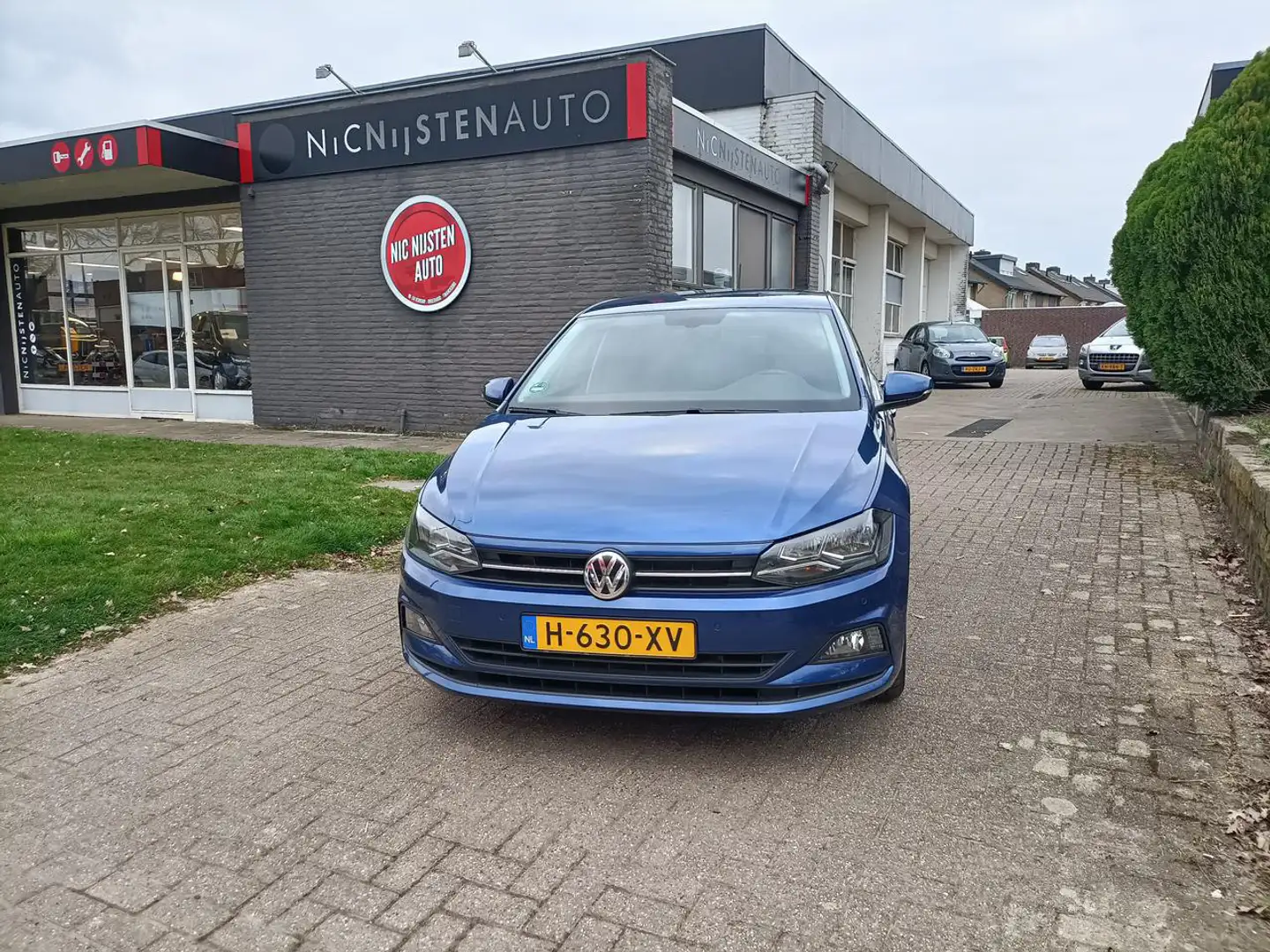 Volkswagen Polo 1.0 TSI COMFORTLINE, Navi, Ad Cruise Blauw - 2