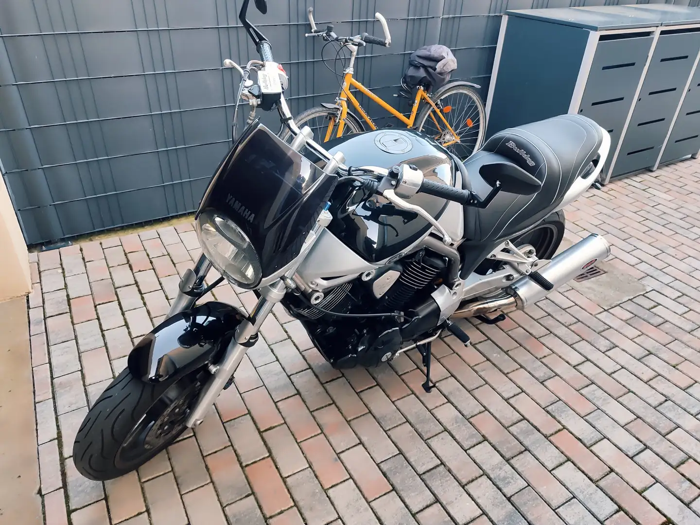Yamaha BT 1100 Bulldog Чорний - 1
