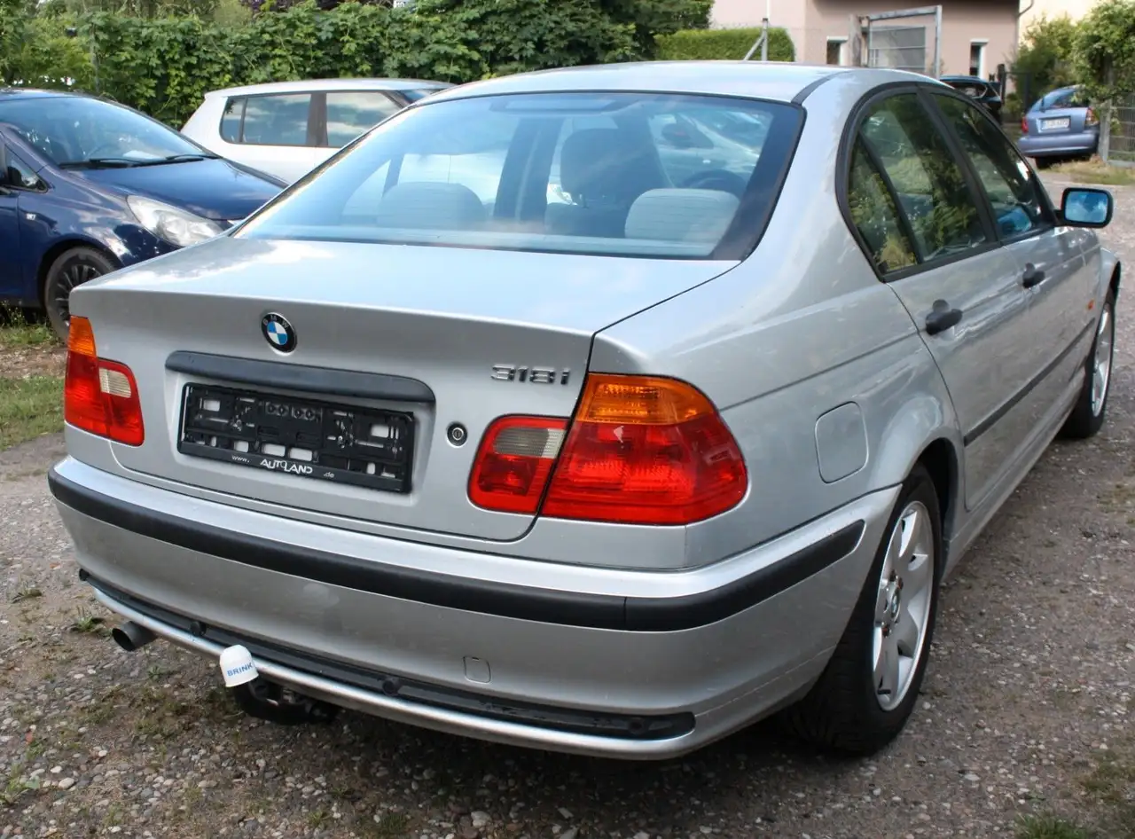 BMW 318 i TÜV/AU 07/2028, foto 6