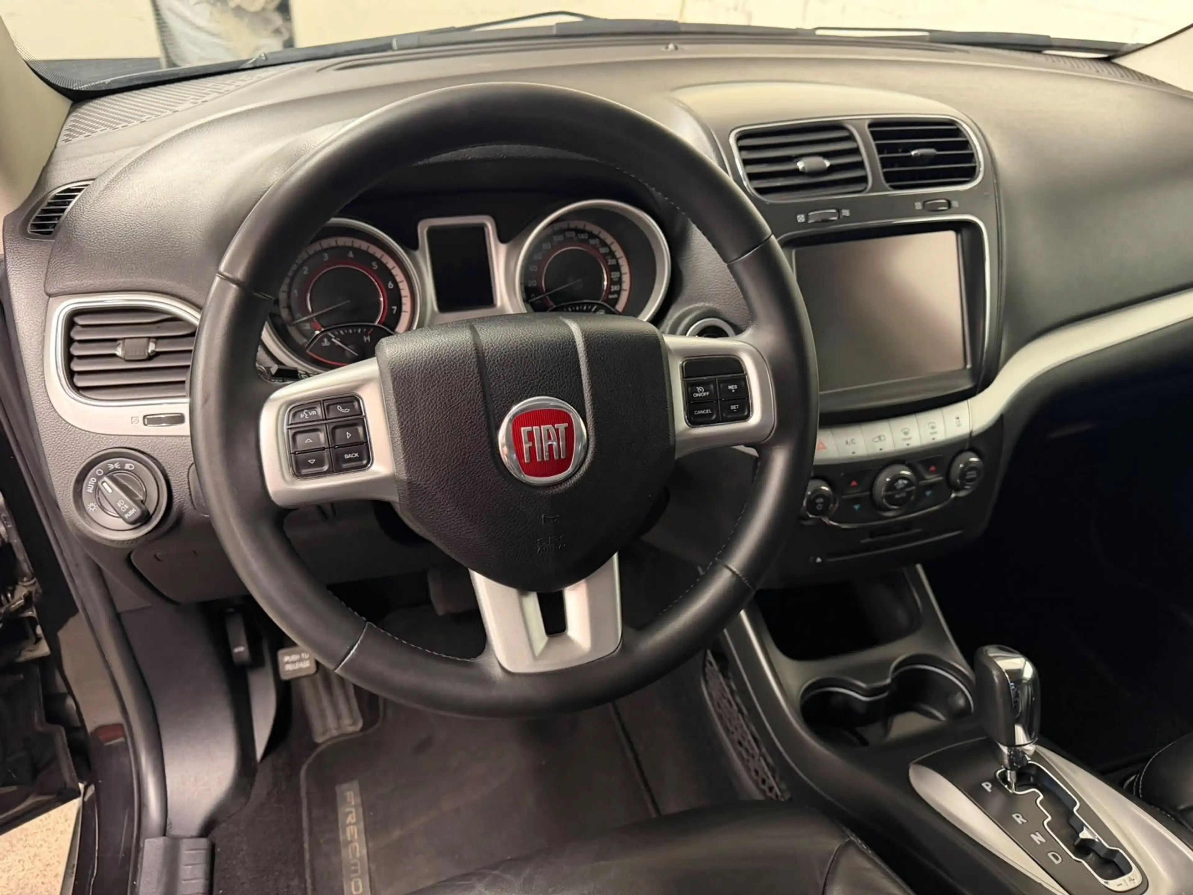 Fiat Freemont Black Code AWD, 1. Hand, 280 PS, V6 — photo 9