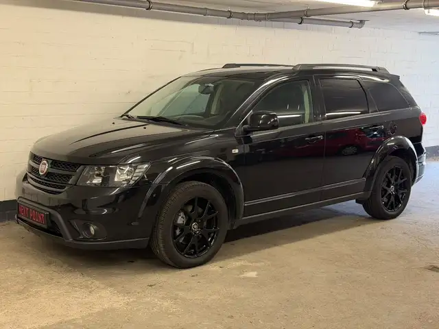Fiat Freemont Black Code AWD, 1. Hand, 280 PS, V6