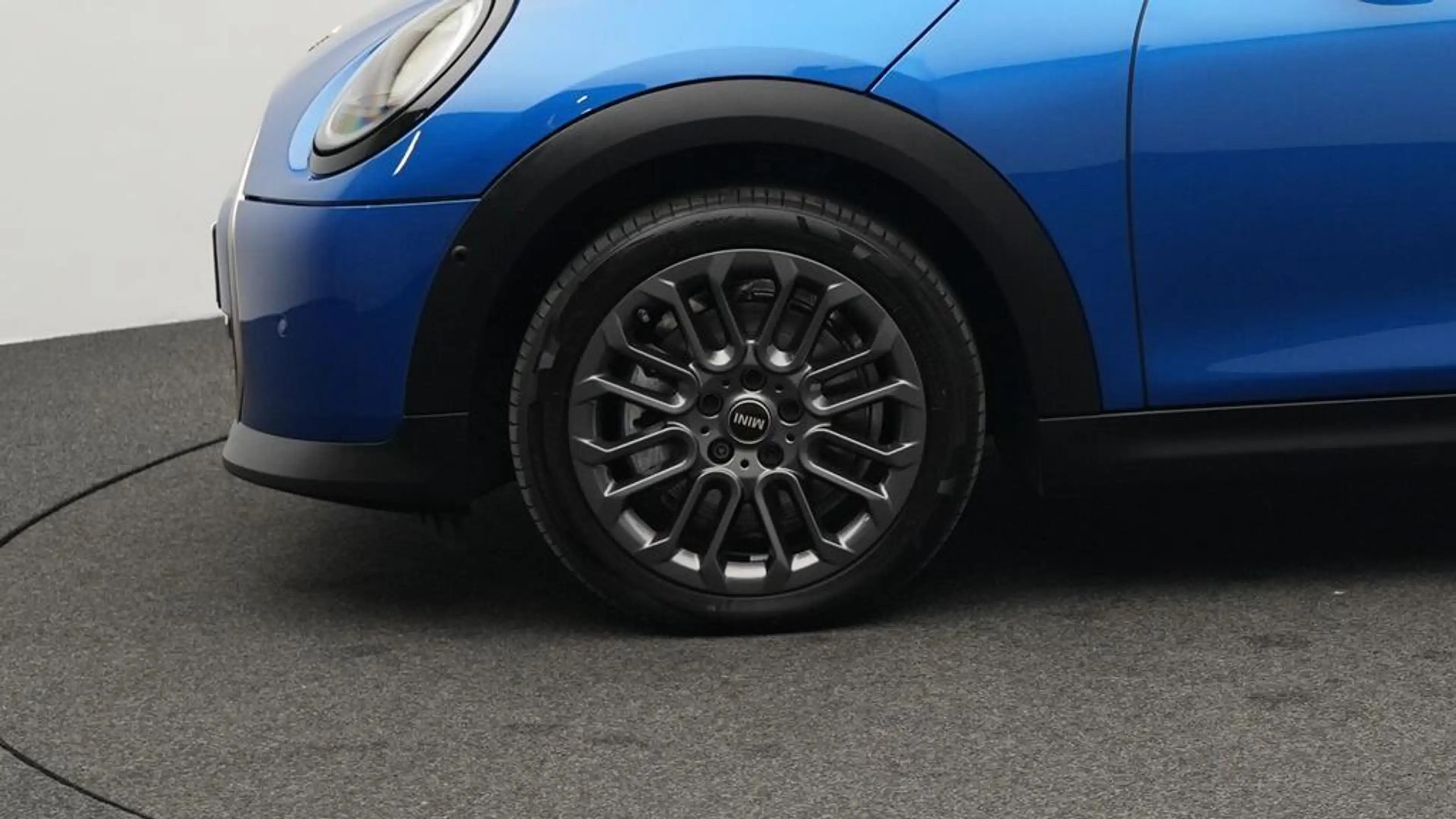 MINI Cooper C Cabrio Favoured Trim — photo 9