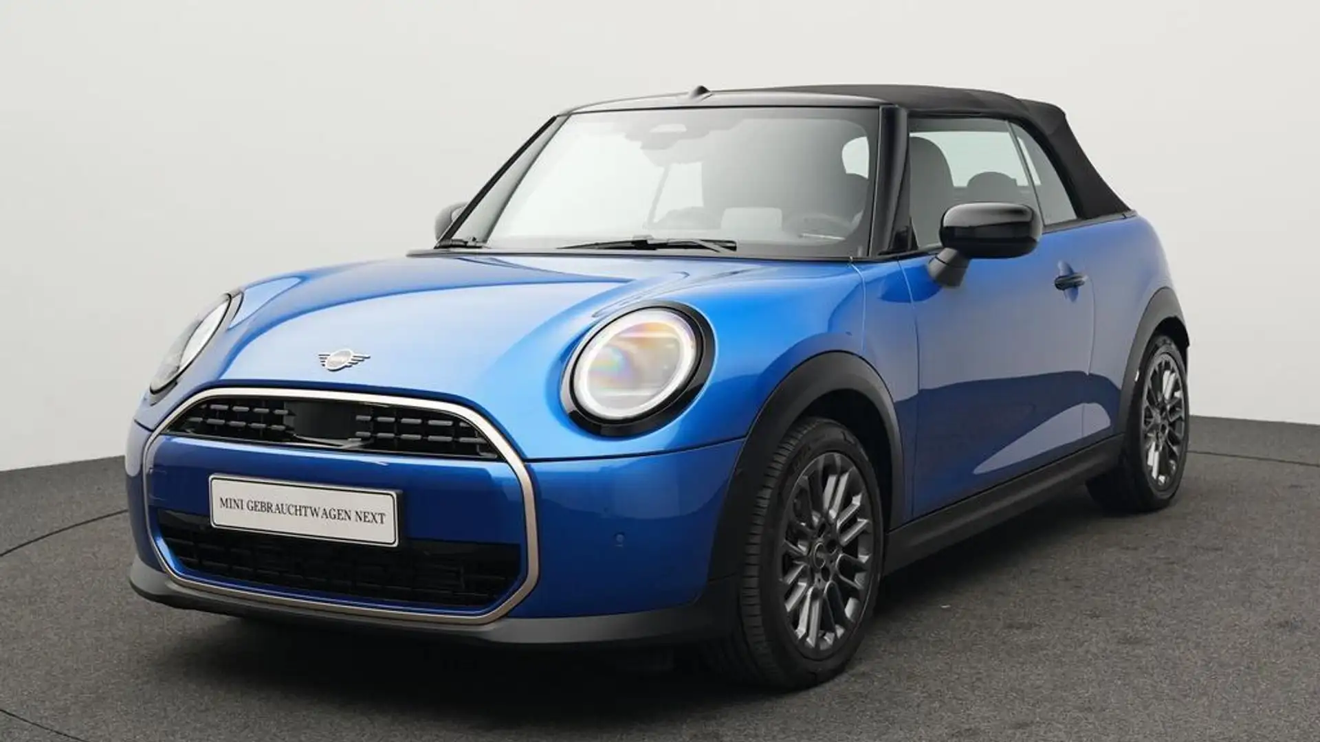 MINI Cooper C Cabrio Favoured Trim Blau - 1