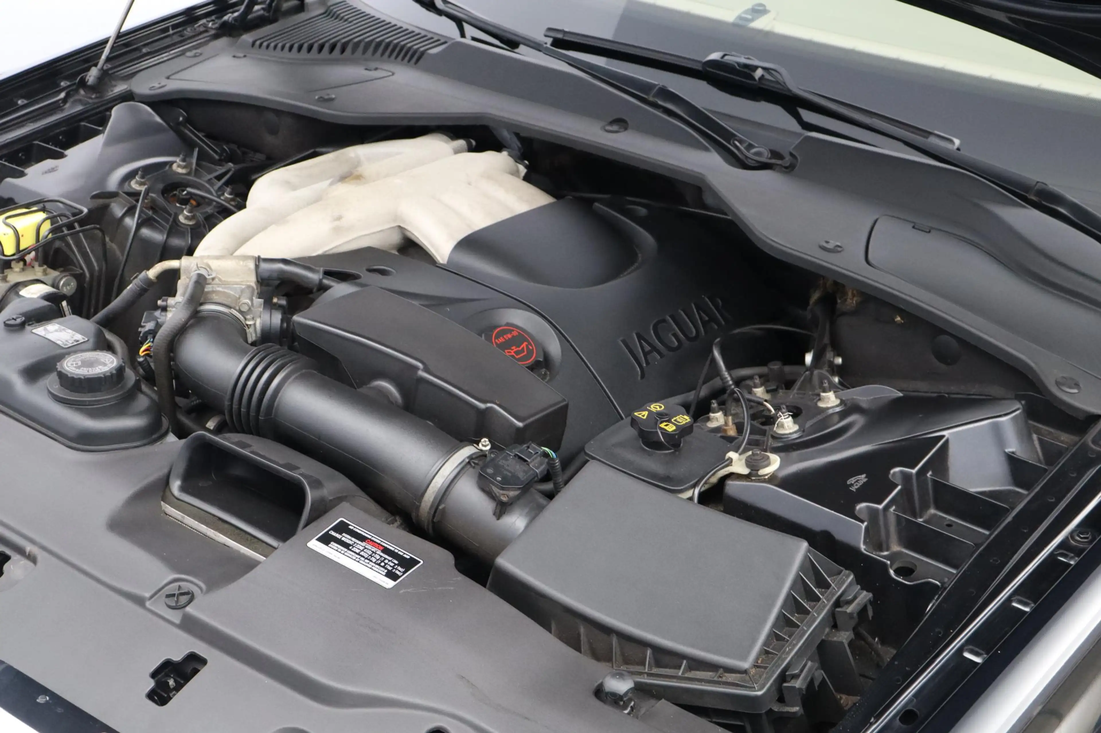 Jaguar XJ 3.0 V6 — photo 20
