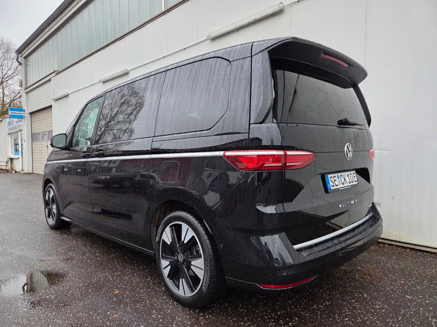 Volkswagen T7 Multivan eHybrid Style/Massage/AHK Noir - 2