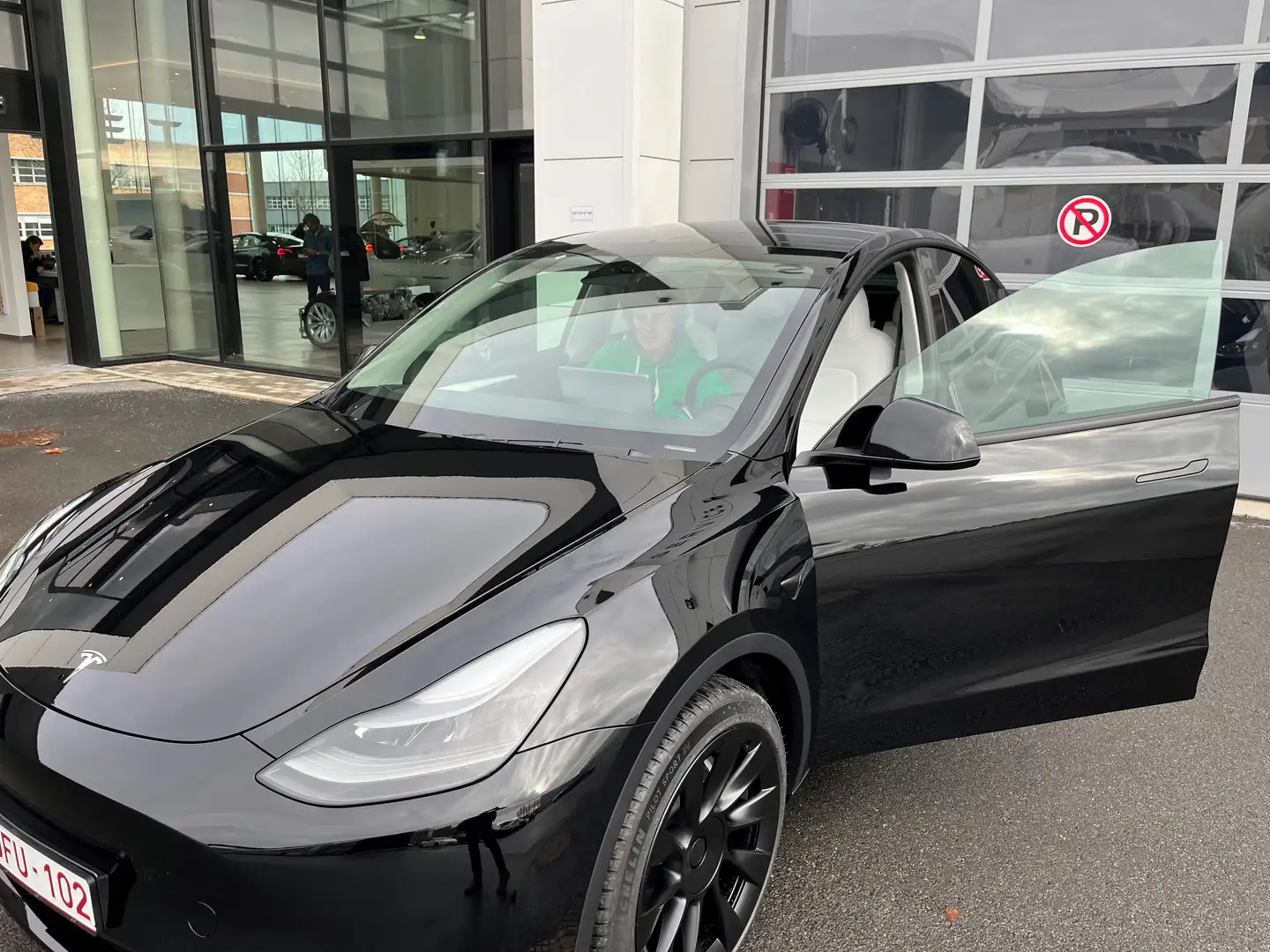 Tesla Model Y Model Y Long Range Dual Motor AWD Noir - 1