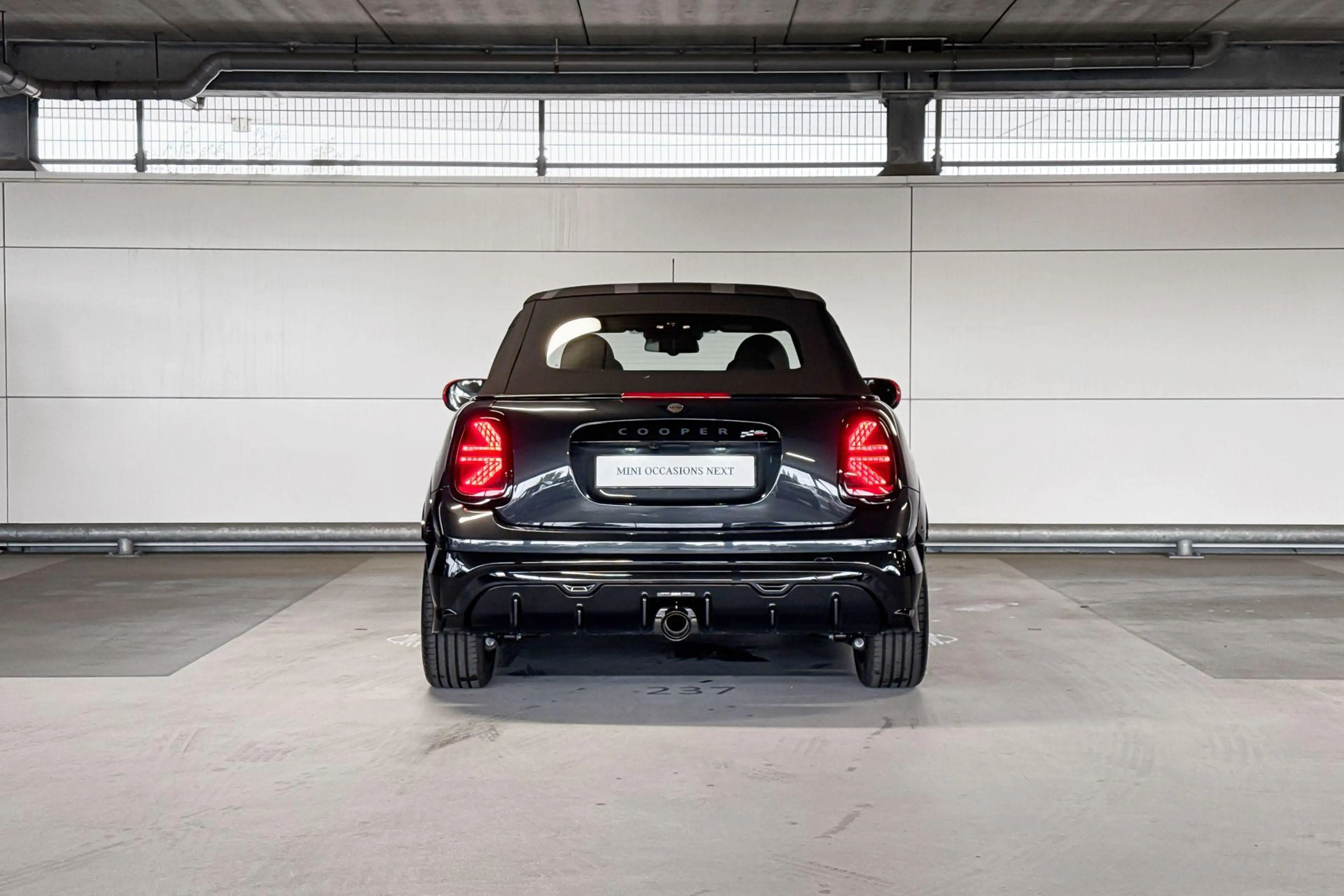 MINI John Cooper Works Cabrio 2.0 JCW Cooper XL | 18 inch JCW Lap Spoke 2-tone — photo 7