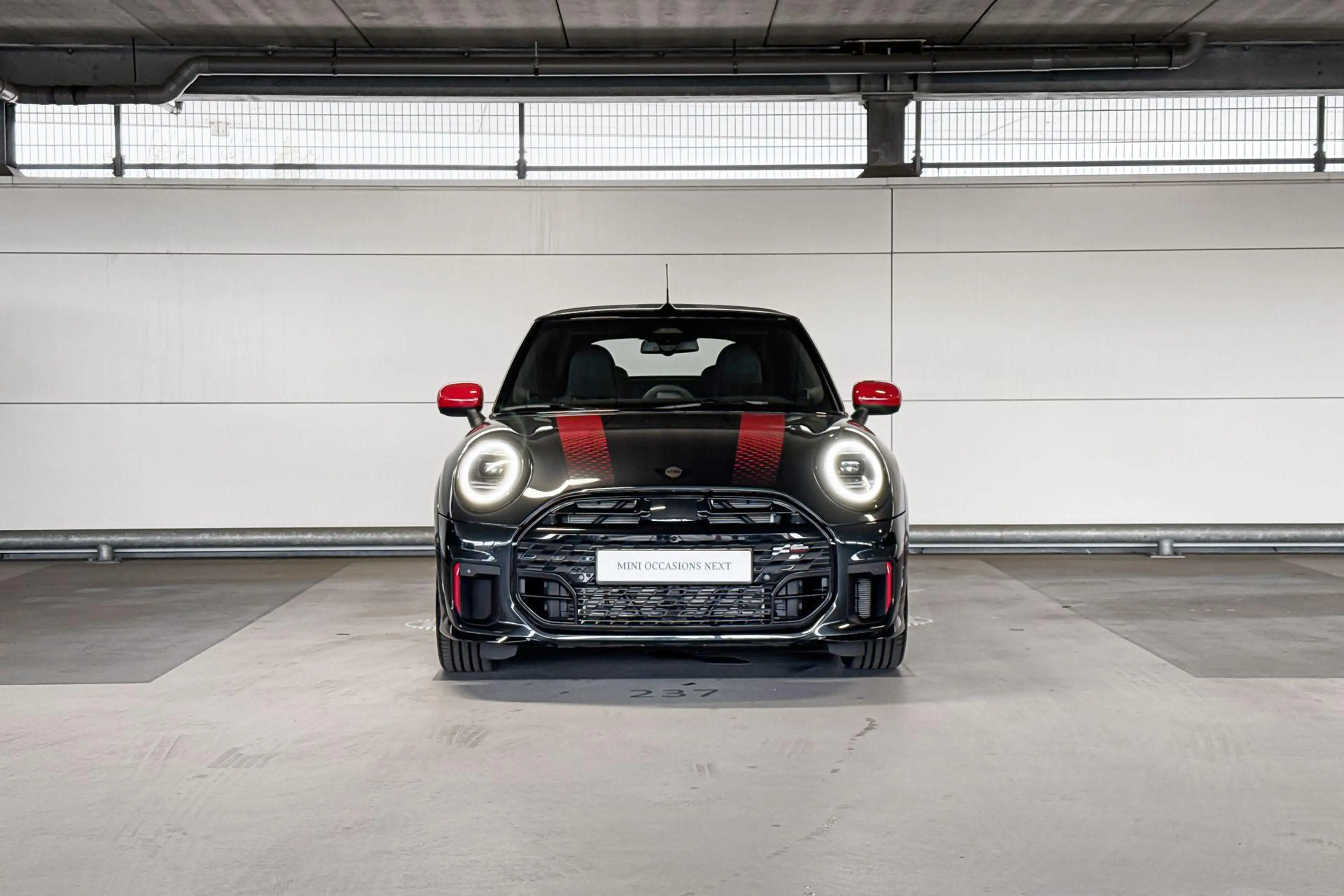 MINI John Cooper Works Cabrio 2.0 JCW Cooper XL | 18 inch JCW Lap Spoke 2-tone — photo 5