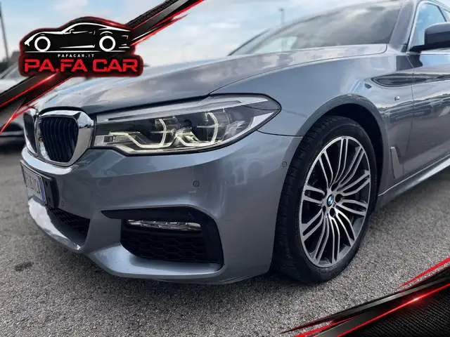 BMW 5 Series view 5