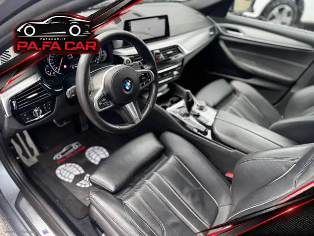 BMW 5 Series view 9