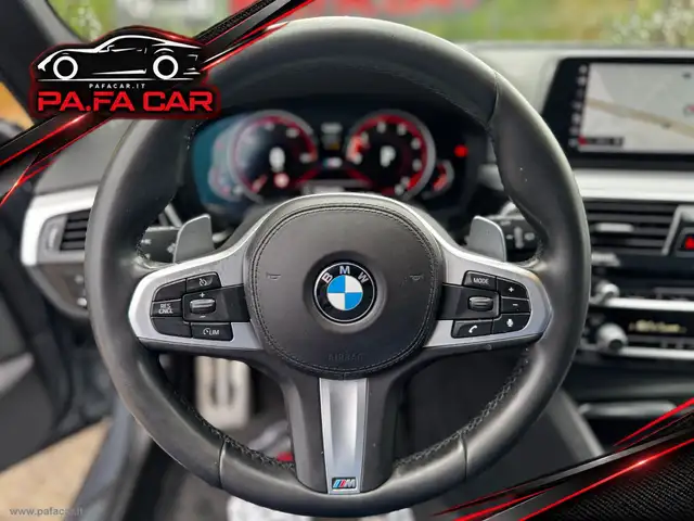 BMW 5 Series view 12
