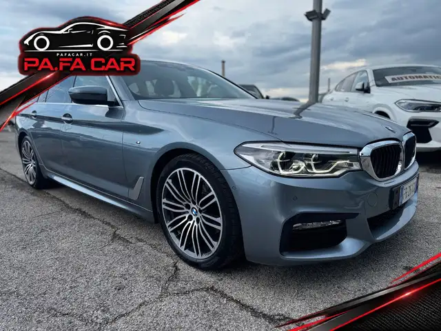 BMW 5 Series view 4