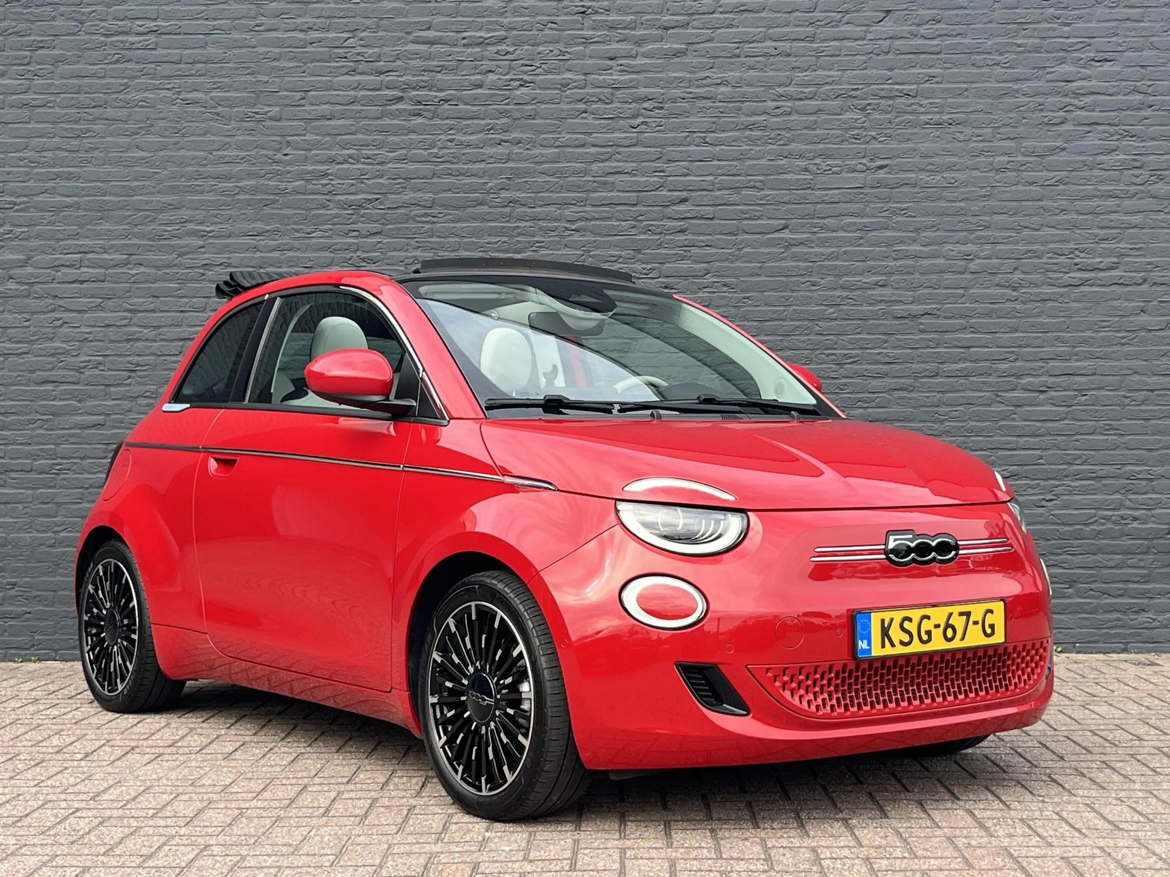 Fiat 500C La Prima 42 kWh SOH 95,6% | Stoelverwarming | Cabr — photo 5