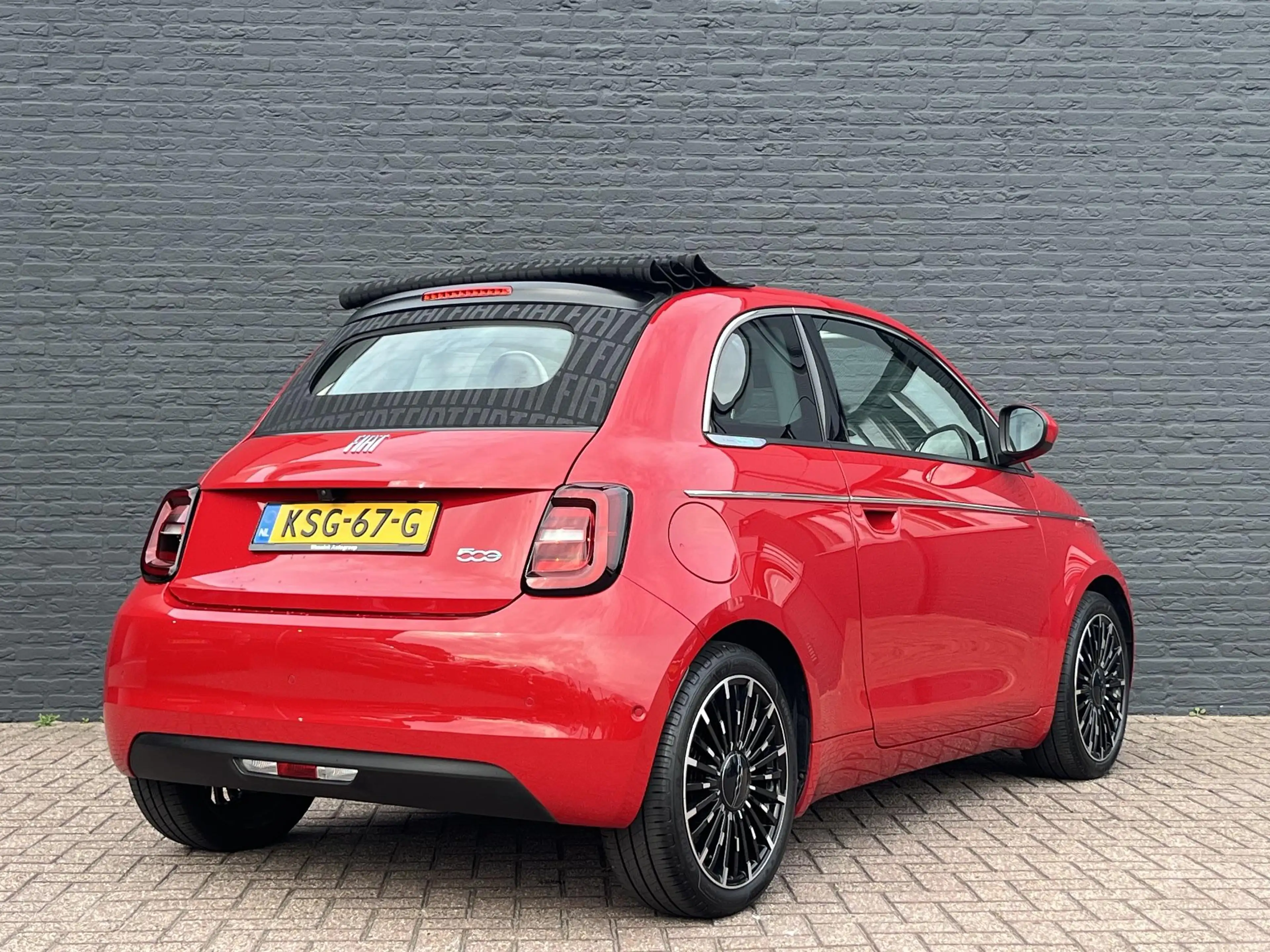 Fiat 500C La Prima 42 kWh SOH 95,6% | Stoelverwarming | Cabr — photo 7