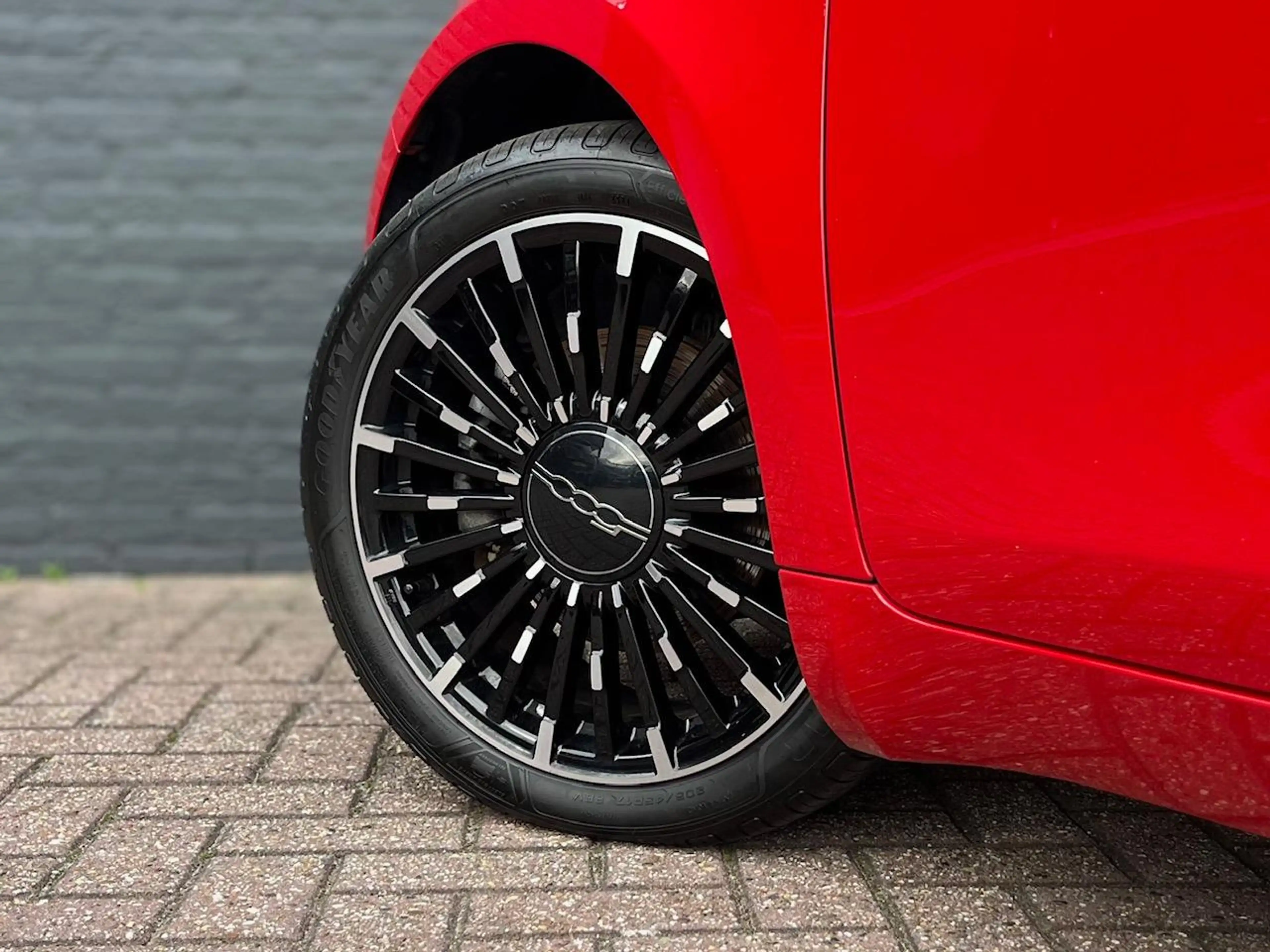 Fiat 500C La Prima 42 kWh SOH 95,6% | Stoelverwarming | Cabr — photo 11
