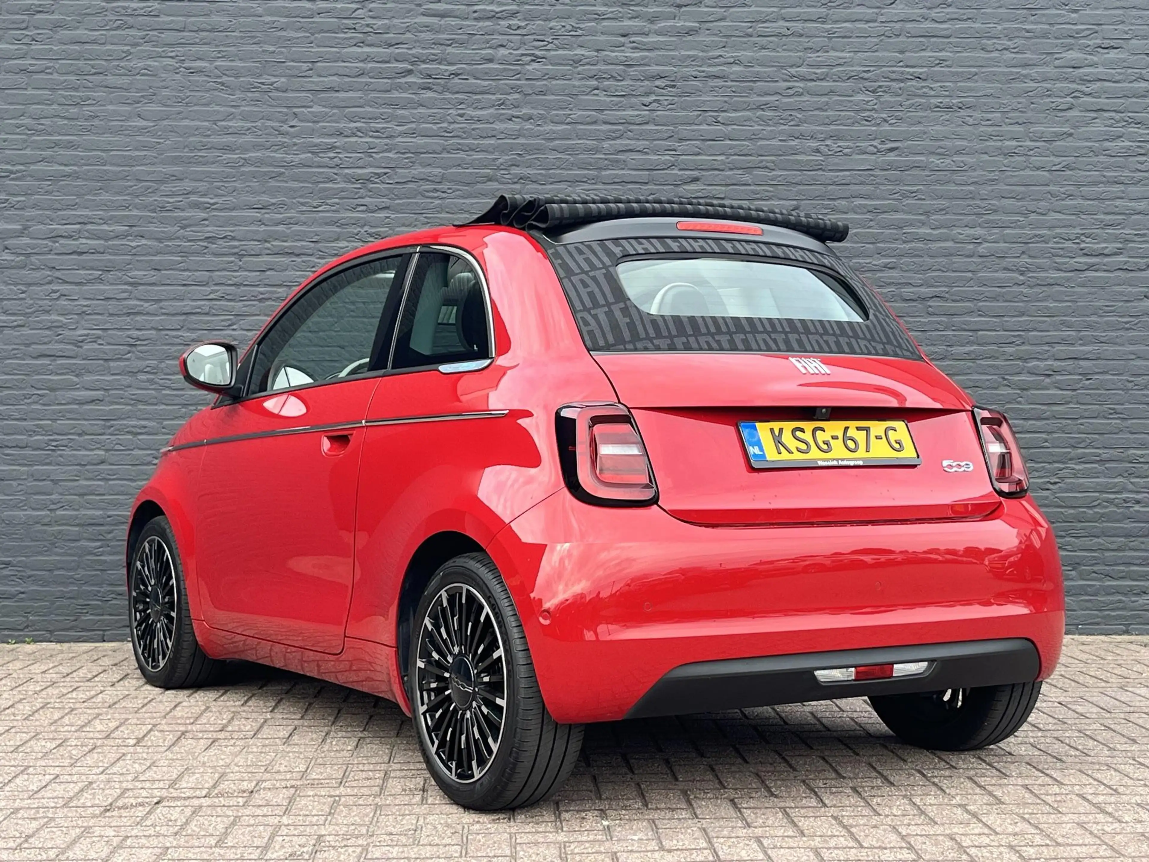 Fiat 500C La Prima 42 kWh SOH 95,6% | Stoelverwarming | Cabr — photo 10