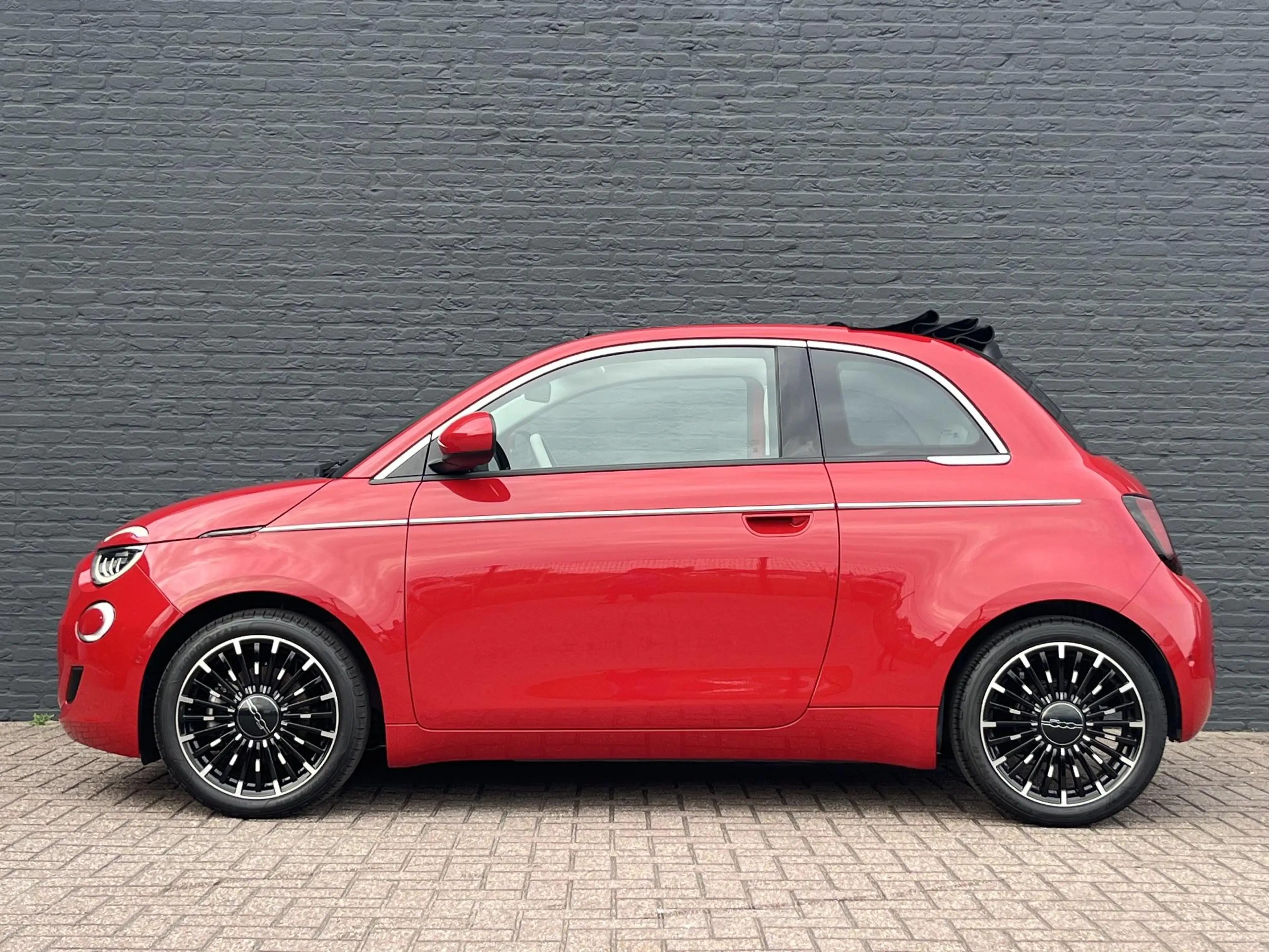 Fiat 500C La Prima 42 kWh SOH 95,6% | Stoelverwarming | Cabr — photo 12