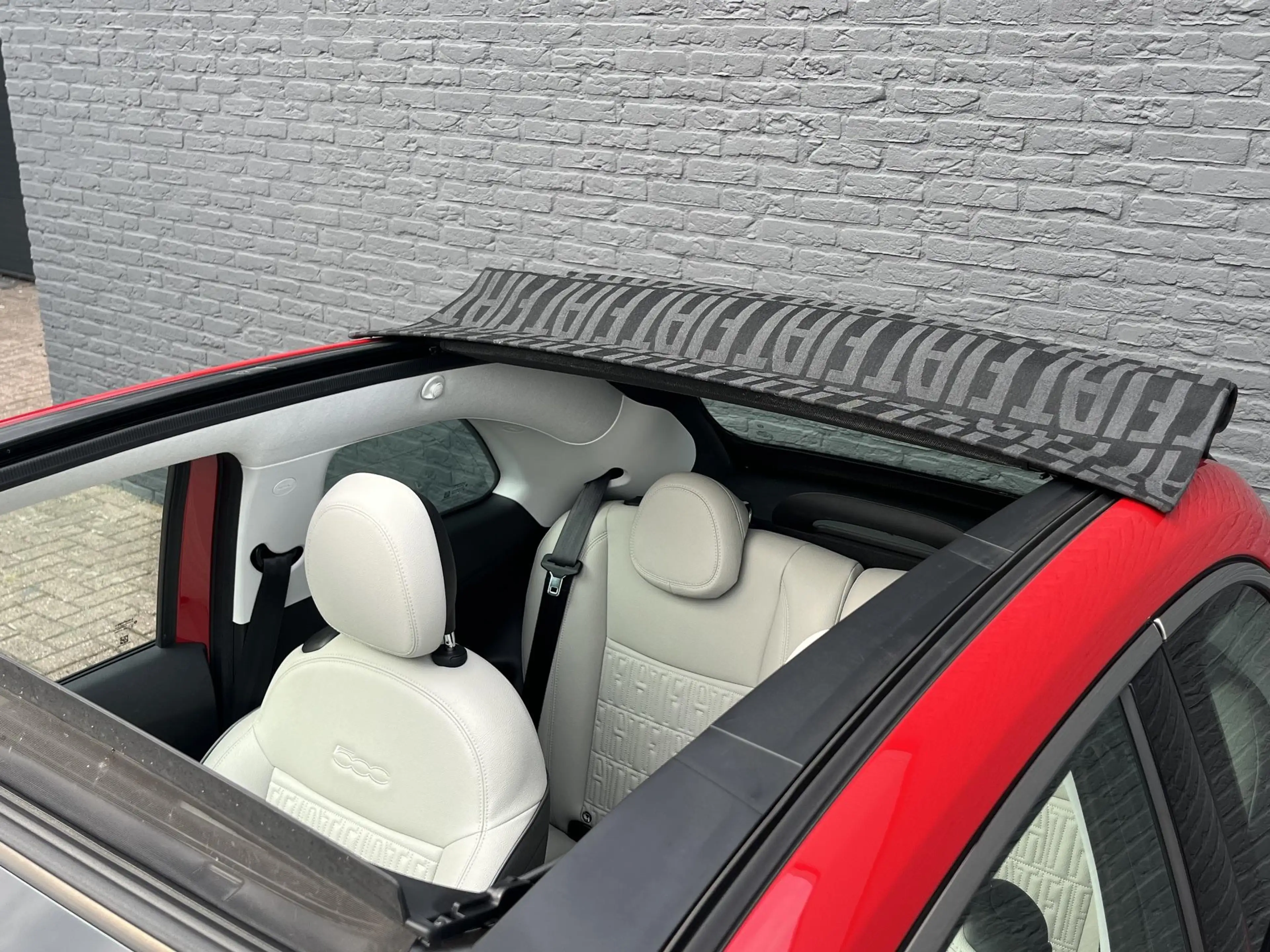 Fiat 500C La Prima 42 kWh SOH 95,6% | Stoelverwarming | Cabr — photo 4