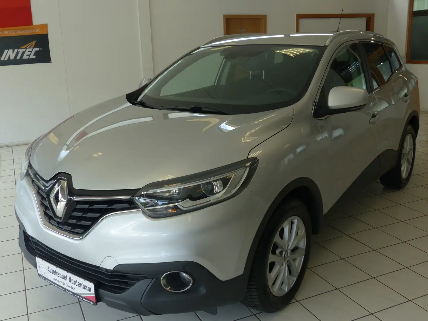 Renault Kadjar 1.2 TCE Experience*KLIMA*NAVI*1.HAND*TÜV NEU* Grau - 2