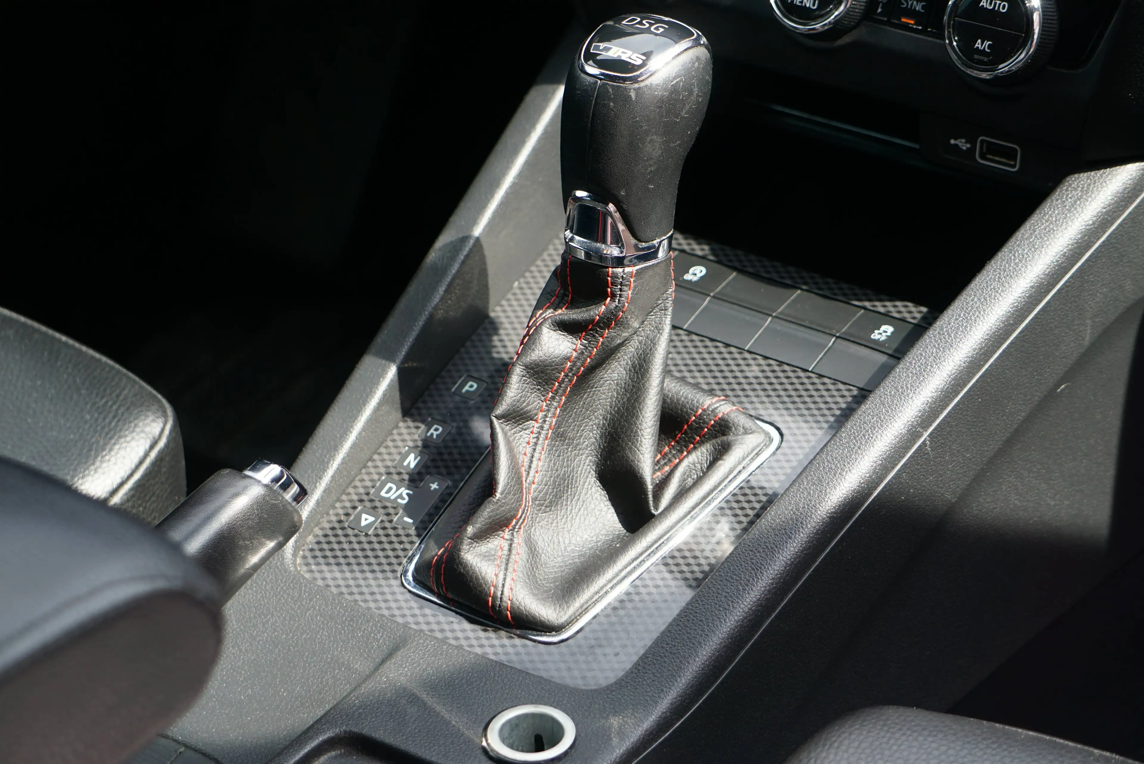 Skoda Octavia RS 2.0 TFSI RS230 DSG7 BI-XENON CAMERA PDC CARNET COMPLET EUR6 — photo 14