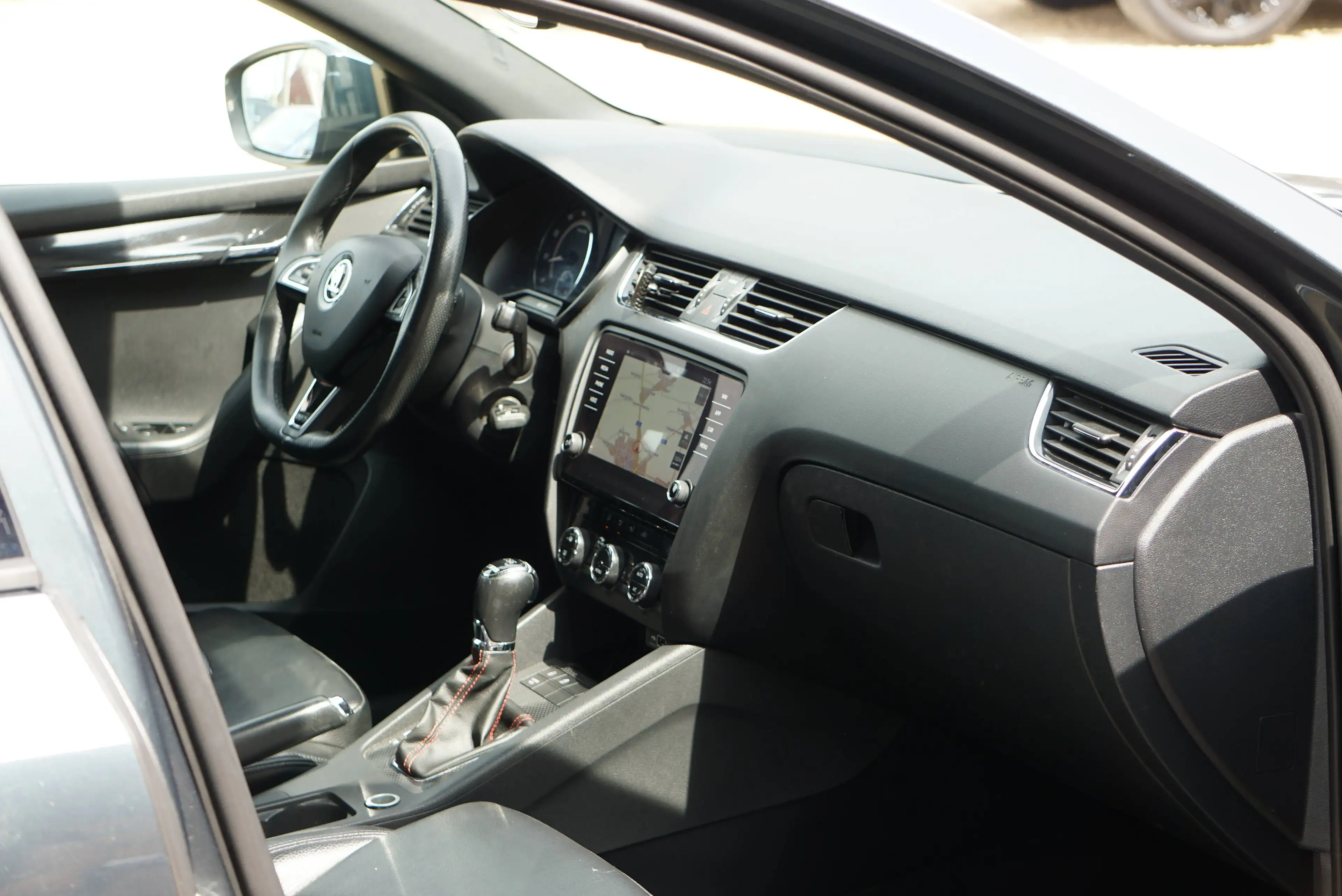 Skoda Octavia RS 2.0 TFSI RS230 DSG7 BI-XENON CAMERA PDC CARNET COMPLET EUR6 — photo 12