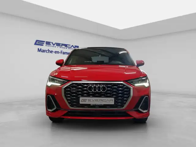 Audi Q3 view 2