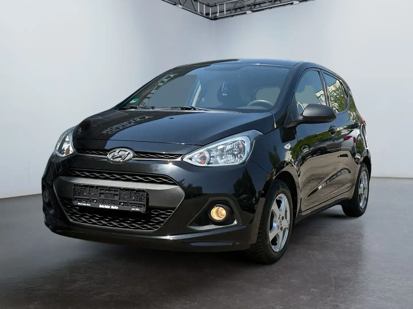 Hyundai i10 Classic Schwarz - 1