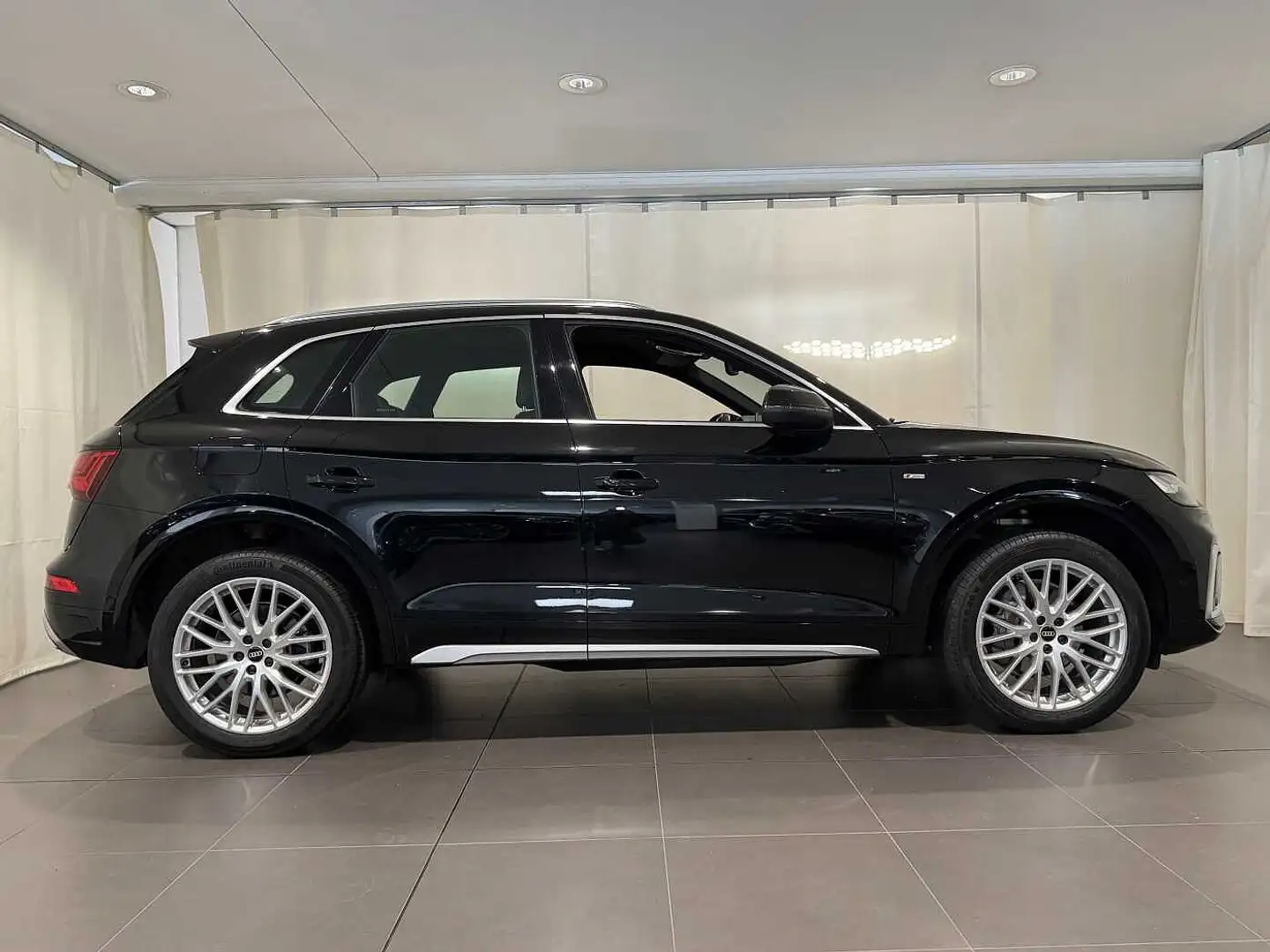 Audi Q5 2ª serie 40 TDI 204 CV quattro S tronic S line plu Schwarz - 2