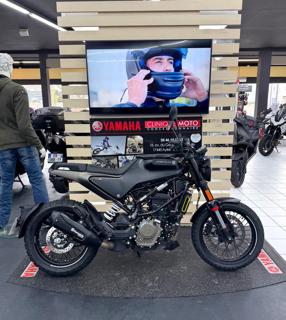 Husqvarna Svartpilen Noir - 1