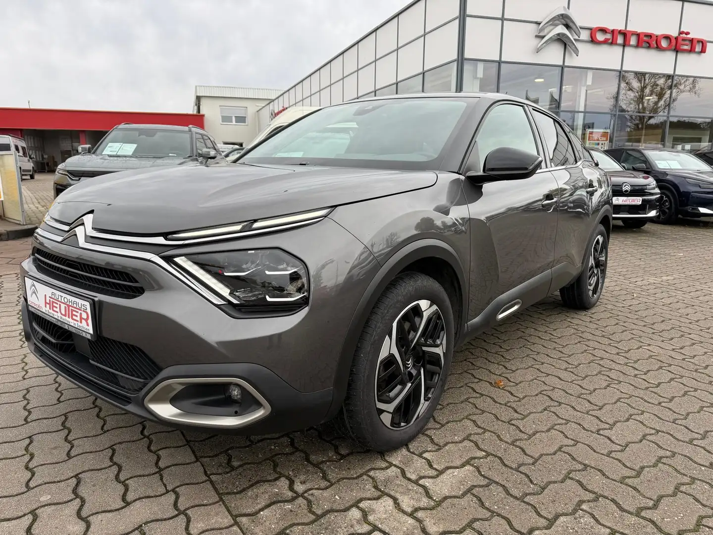 Citroen C4 PureTech 130 Feel Pack Gris - 1