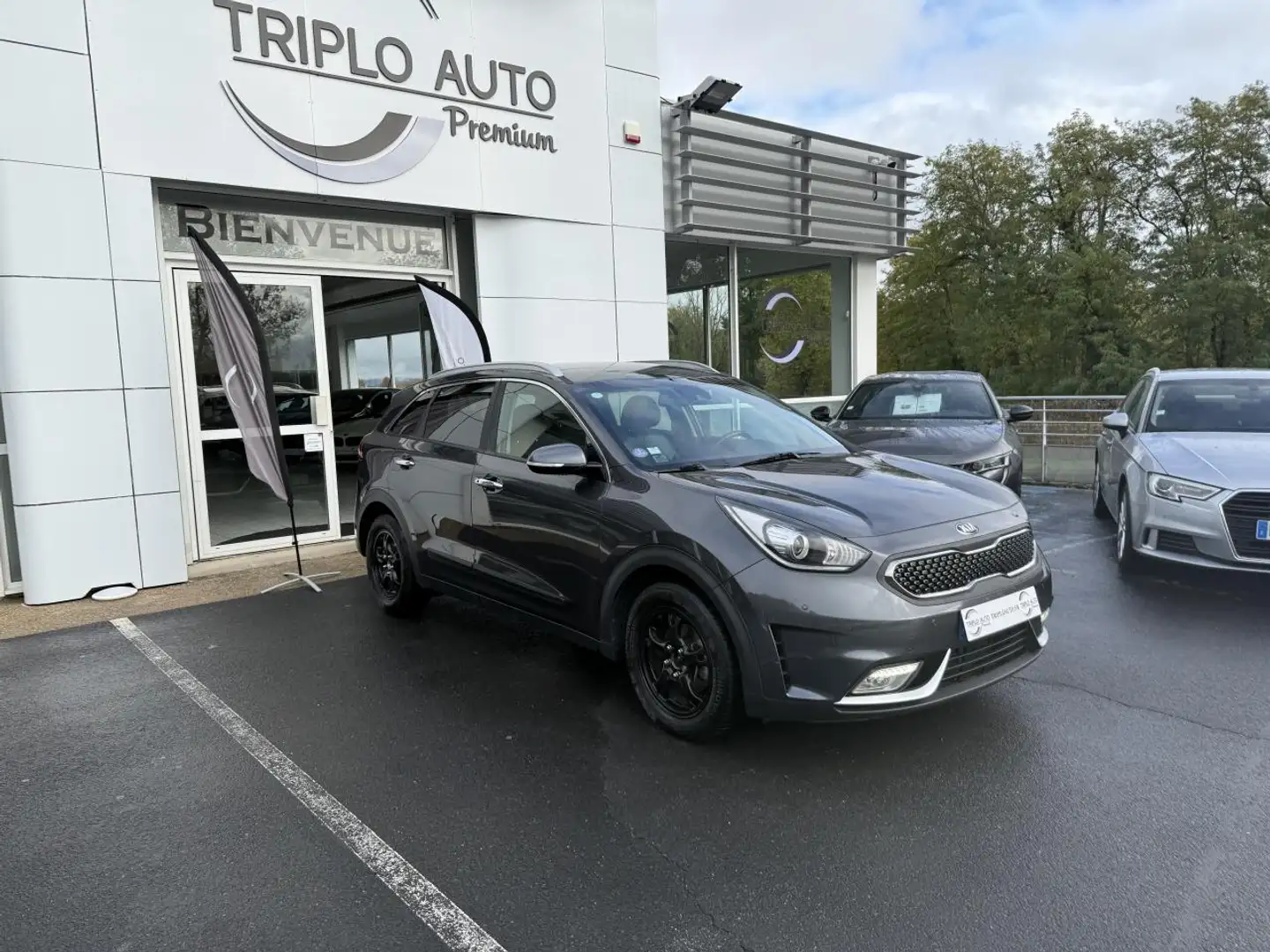 Kia Niro Niro Hybride 1.6 GDI - 105 + Electric 43.5 ch - BV DCT6 Design - CAMERA AR + GPS Gris - 1