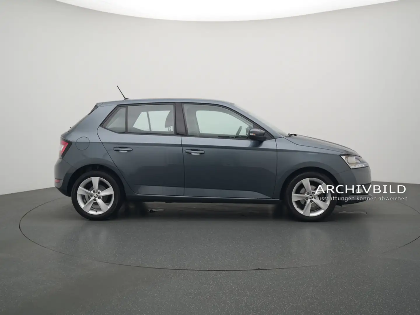 Skoda Fabia Cool Plus SHZ PDC KLIMA PORT NAVI Grau - 2