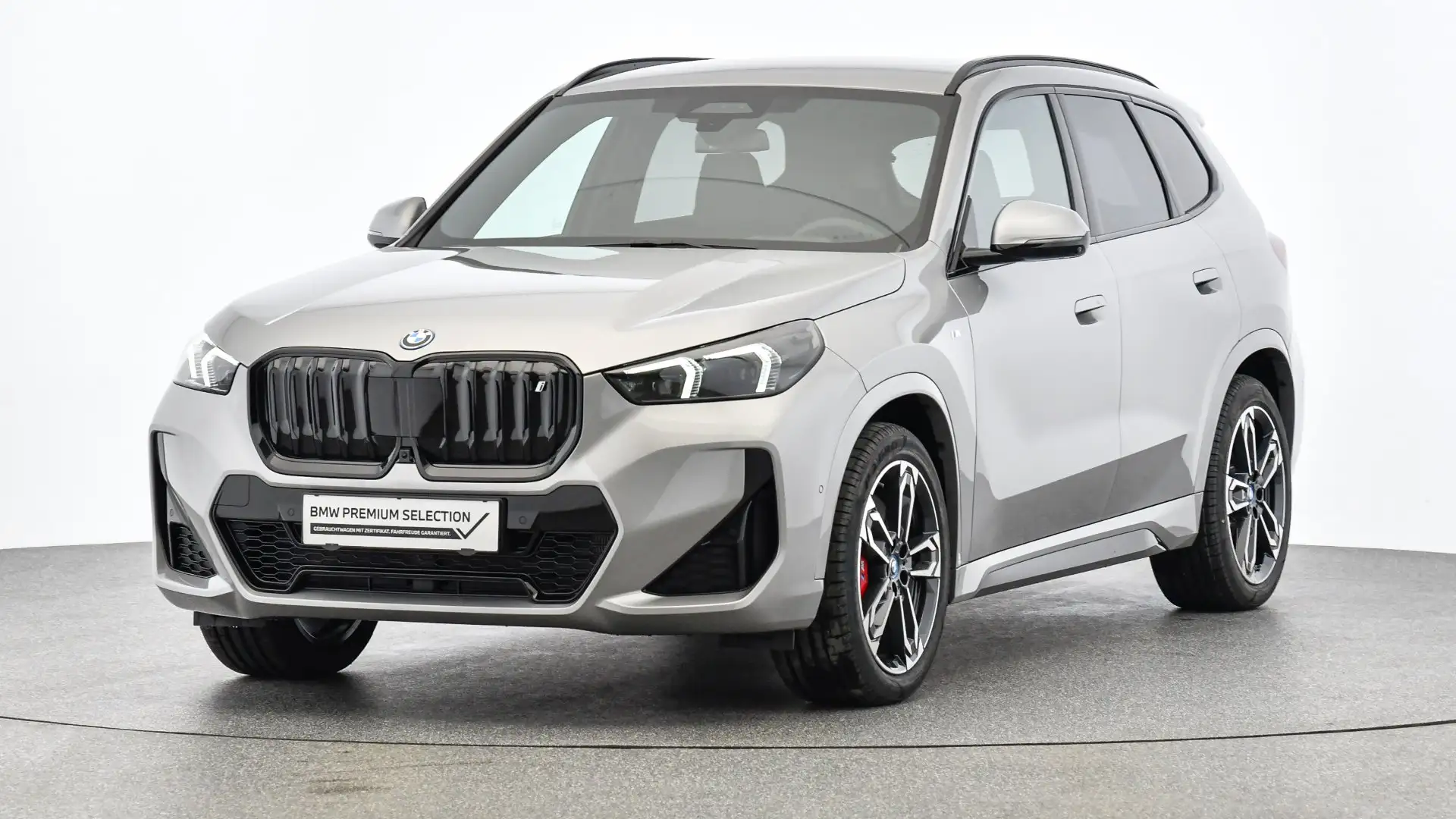 BMW iX1 xDrive30 Silber - 2