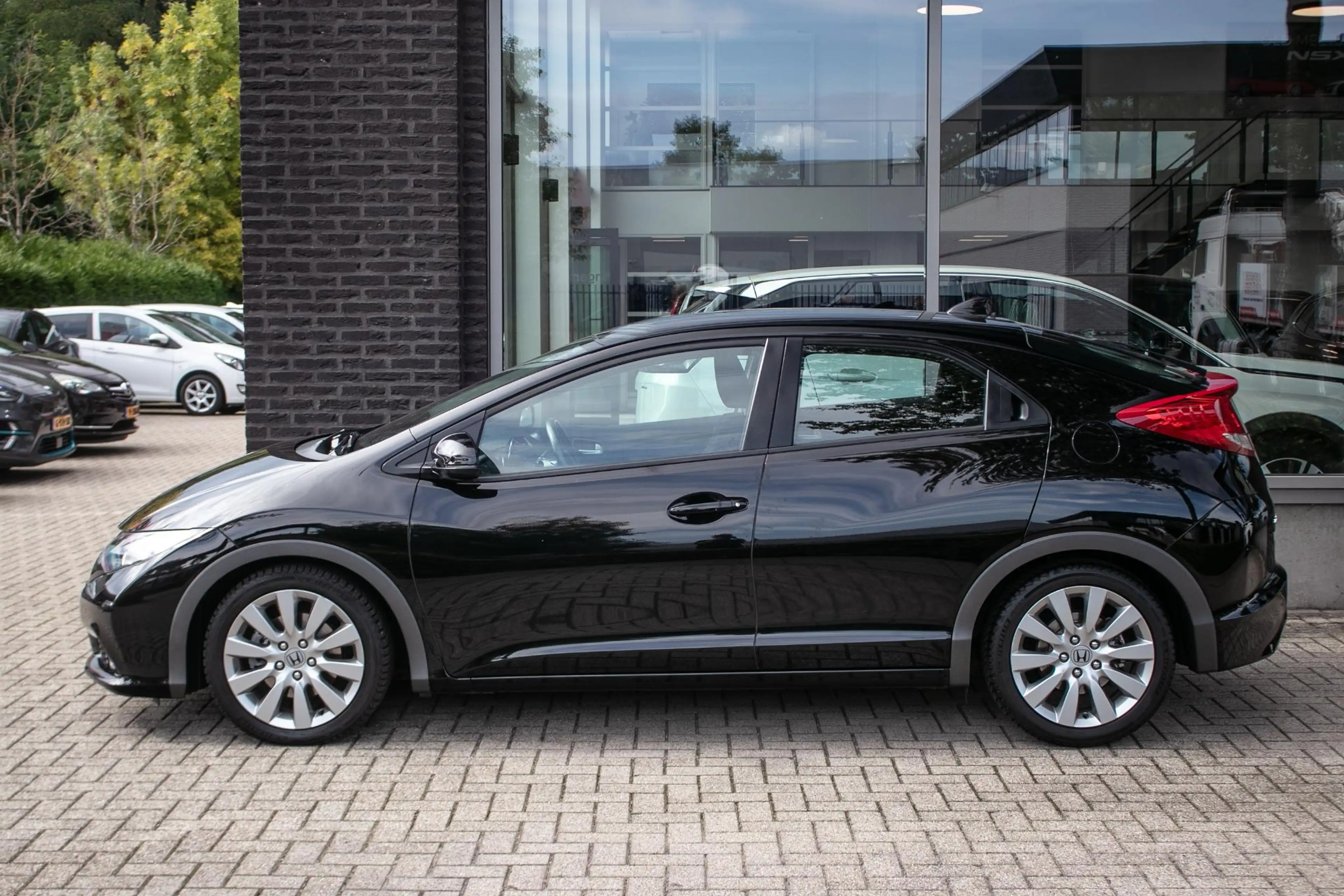 Honda Civic 1.4 Sport | Dealer onderhouden | Camera | 17" LMV — photo 12