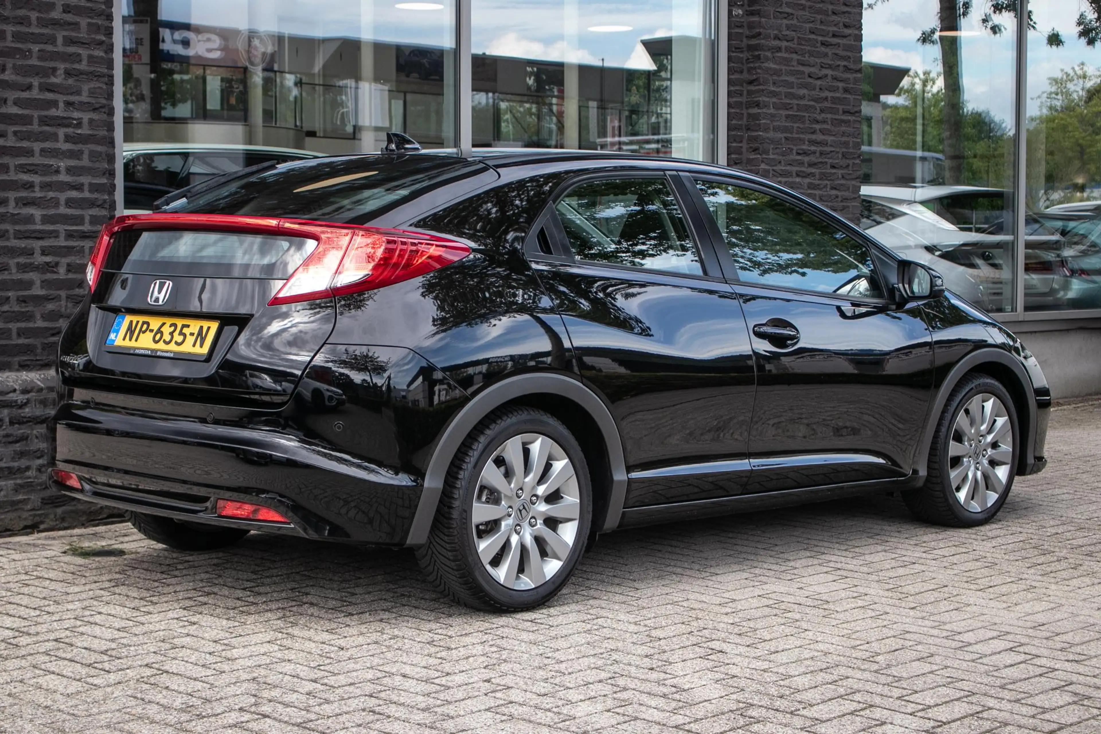 Honda Civic 1.4 Sport | Dealer onderhouden | Camera | 17" LMV — photo 2