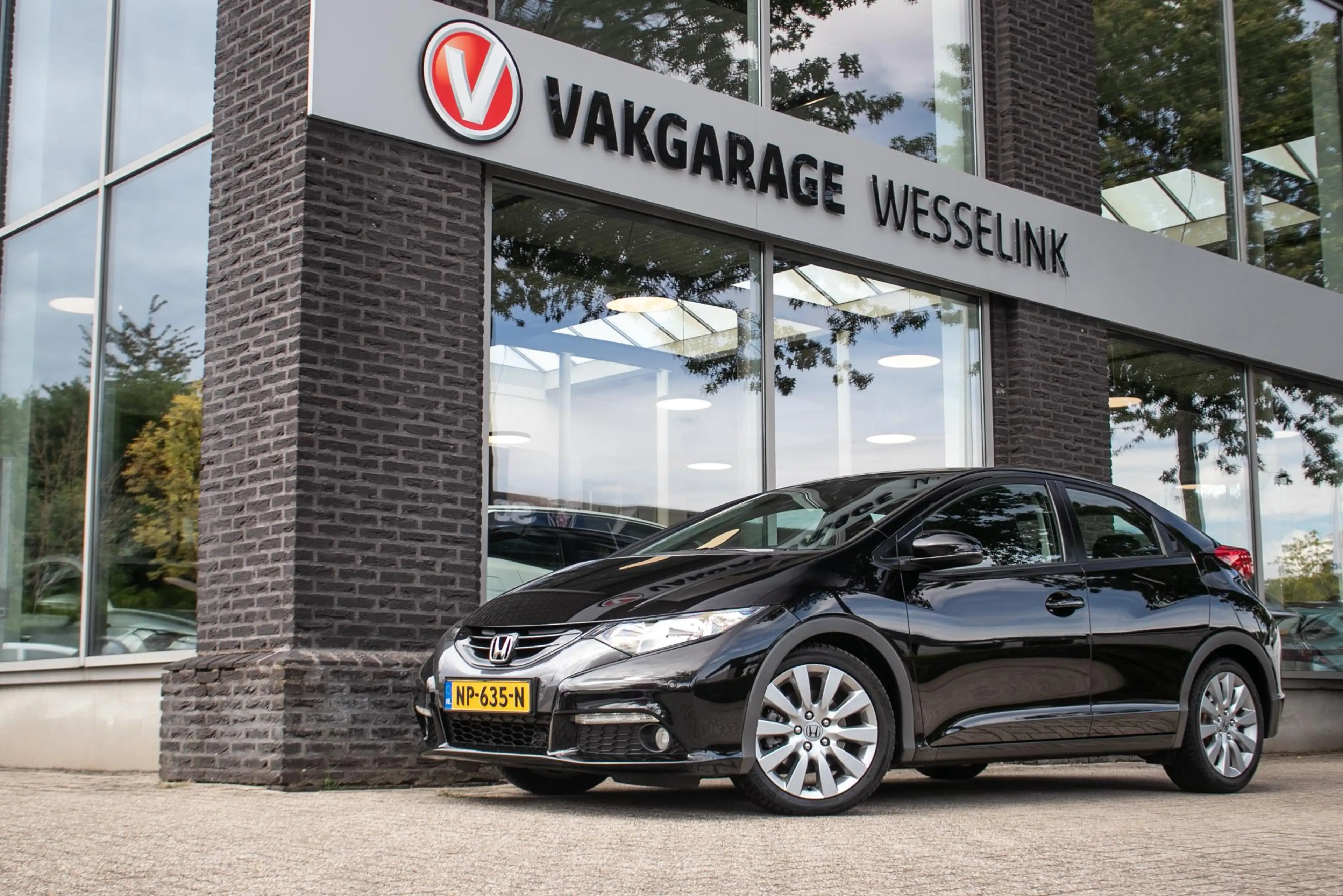 Honda Civic 1.4 Sport | Dealer onderhouden | Camera | 17" LMV — photo 13