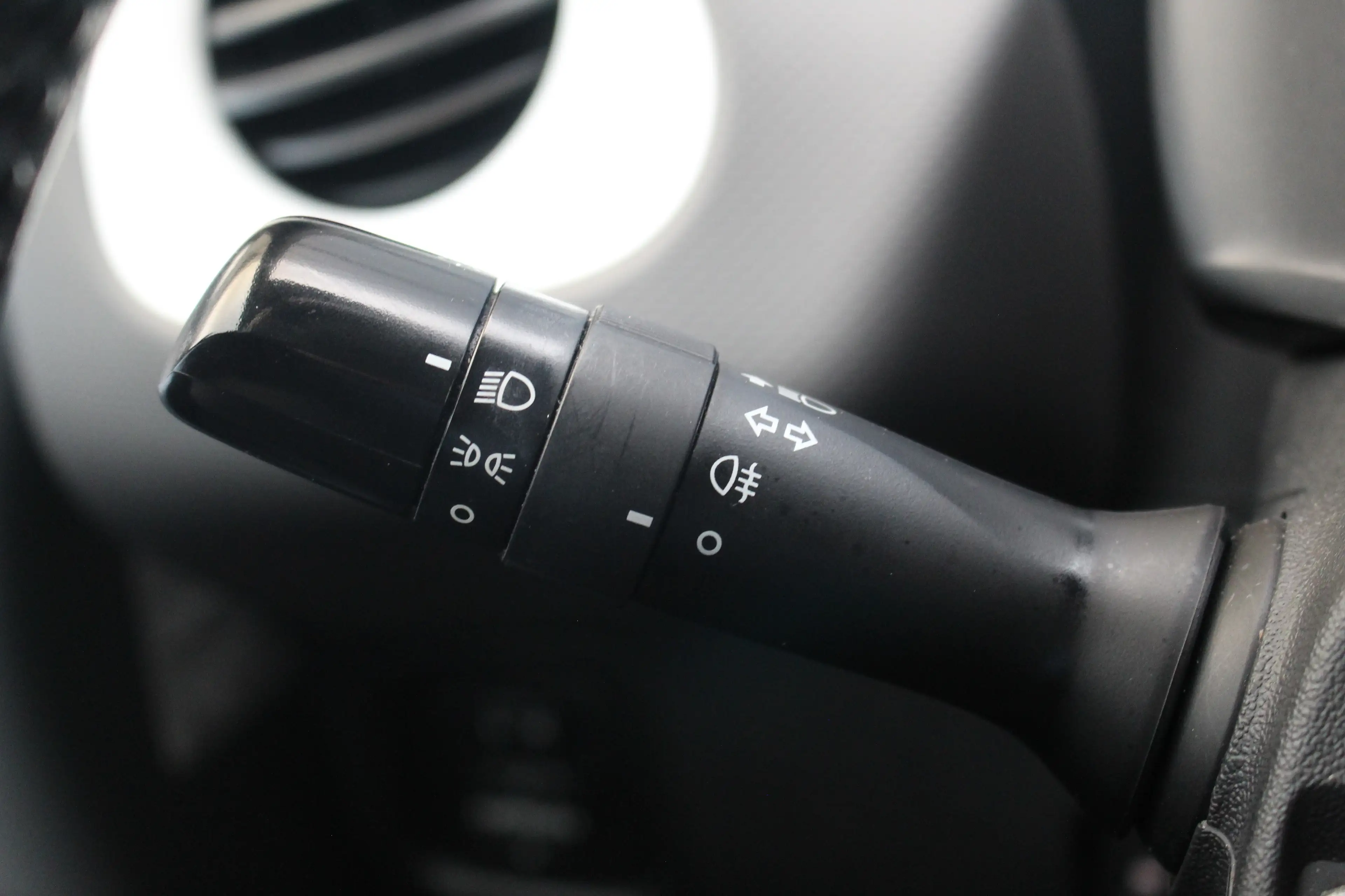 Citroen C1 1.0 VTi Millenium — photo 13