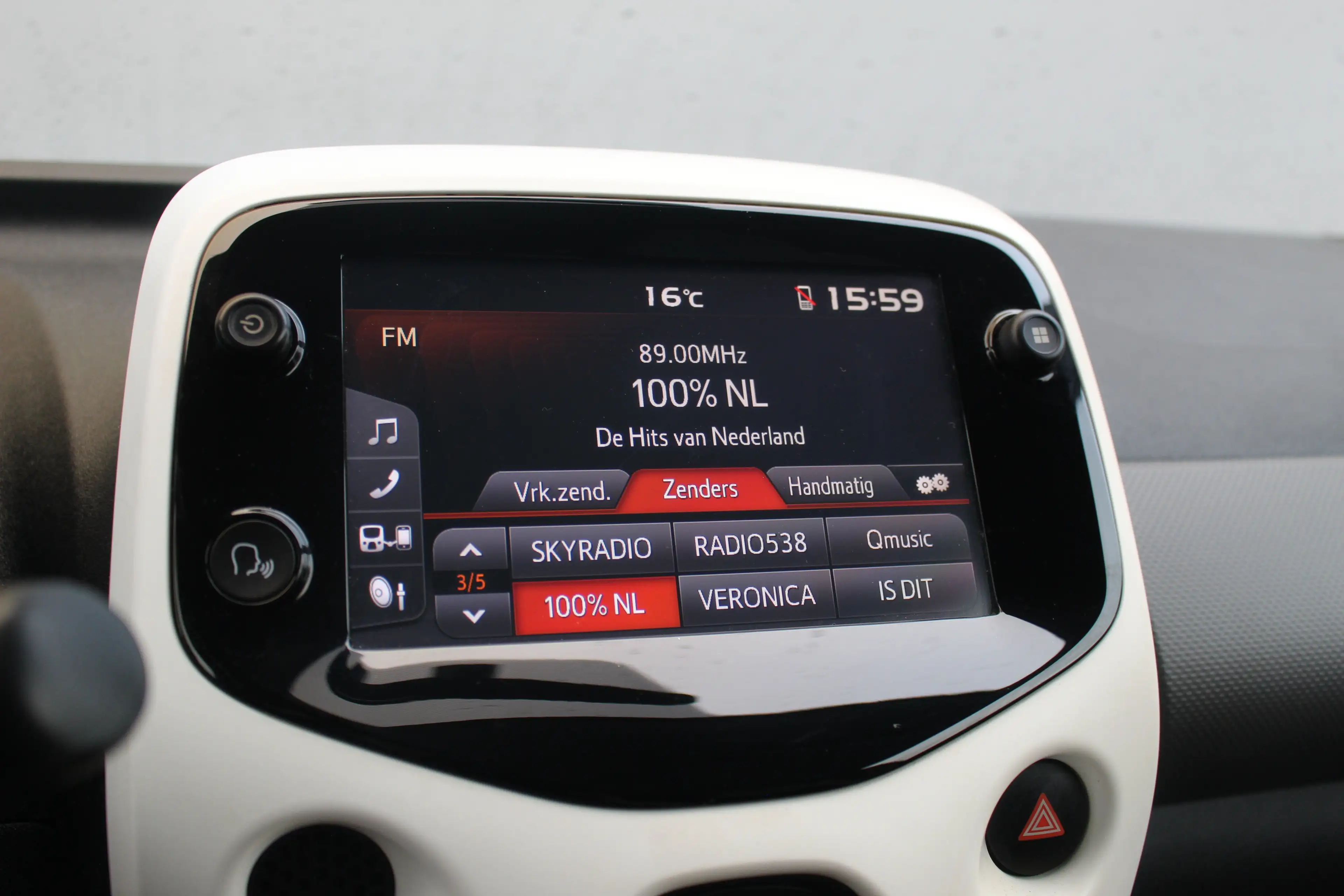 Citroen C1 1.0 VTi Millenium — photo 15
