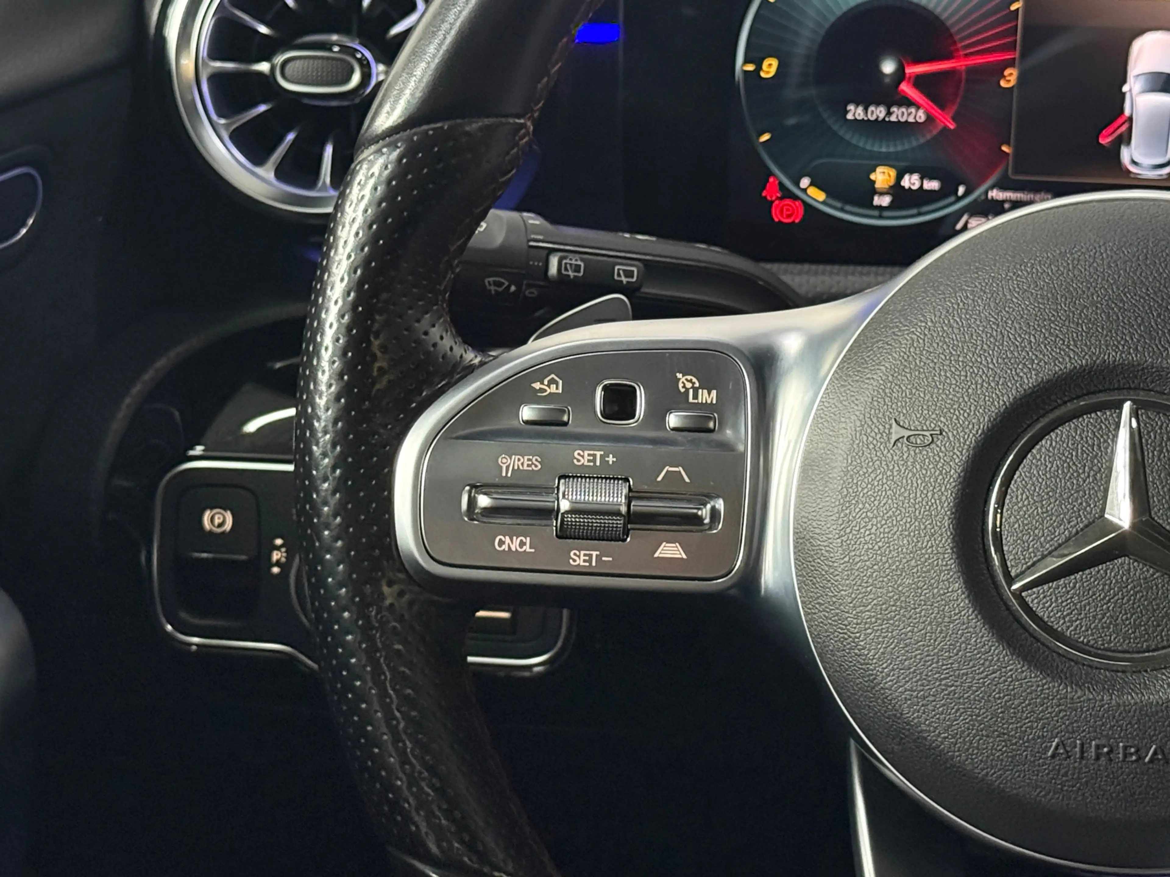 Mercedes-Benz A 250 e Premium Plus AMG-Line*BOMVOL* — photo 15