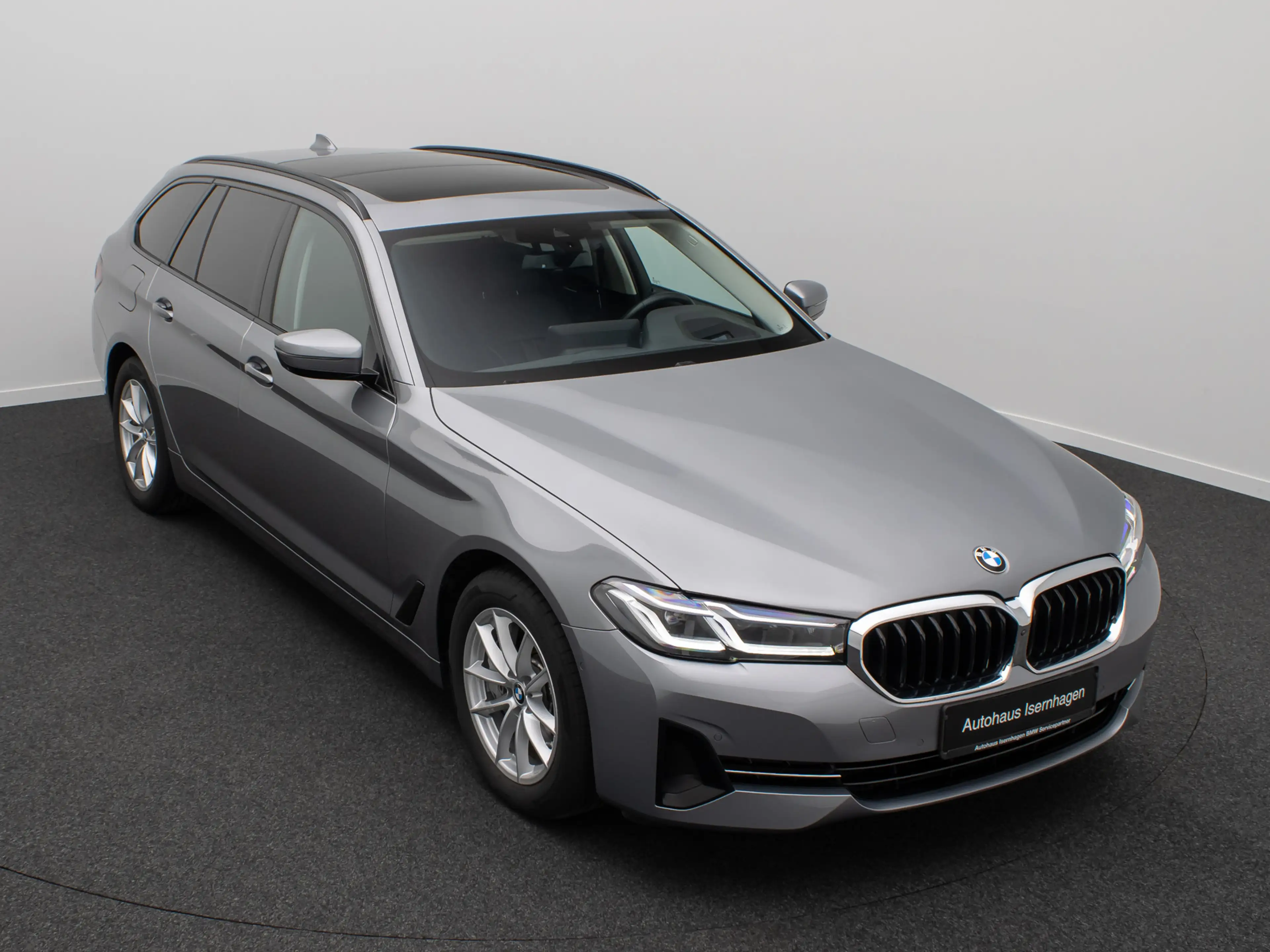 BMW 530 Panorama Laser HUD 360° DAB Leder Komfort — photo 3