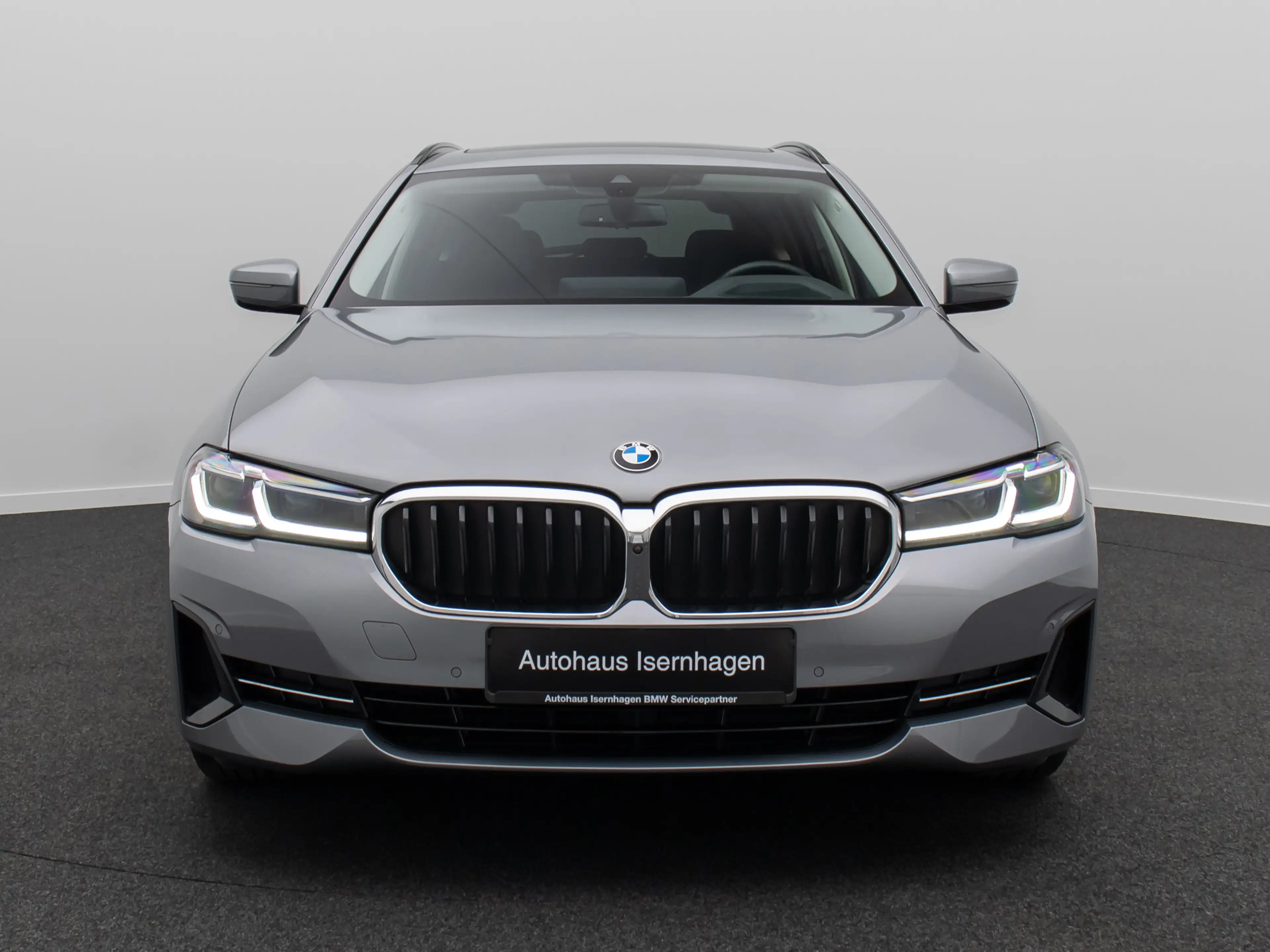 BMW 530 Panorama Laser HUD 360° DAB Leder Komfort — photo 2