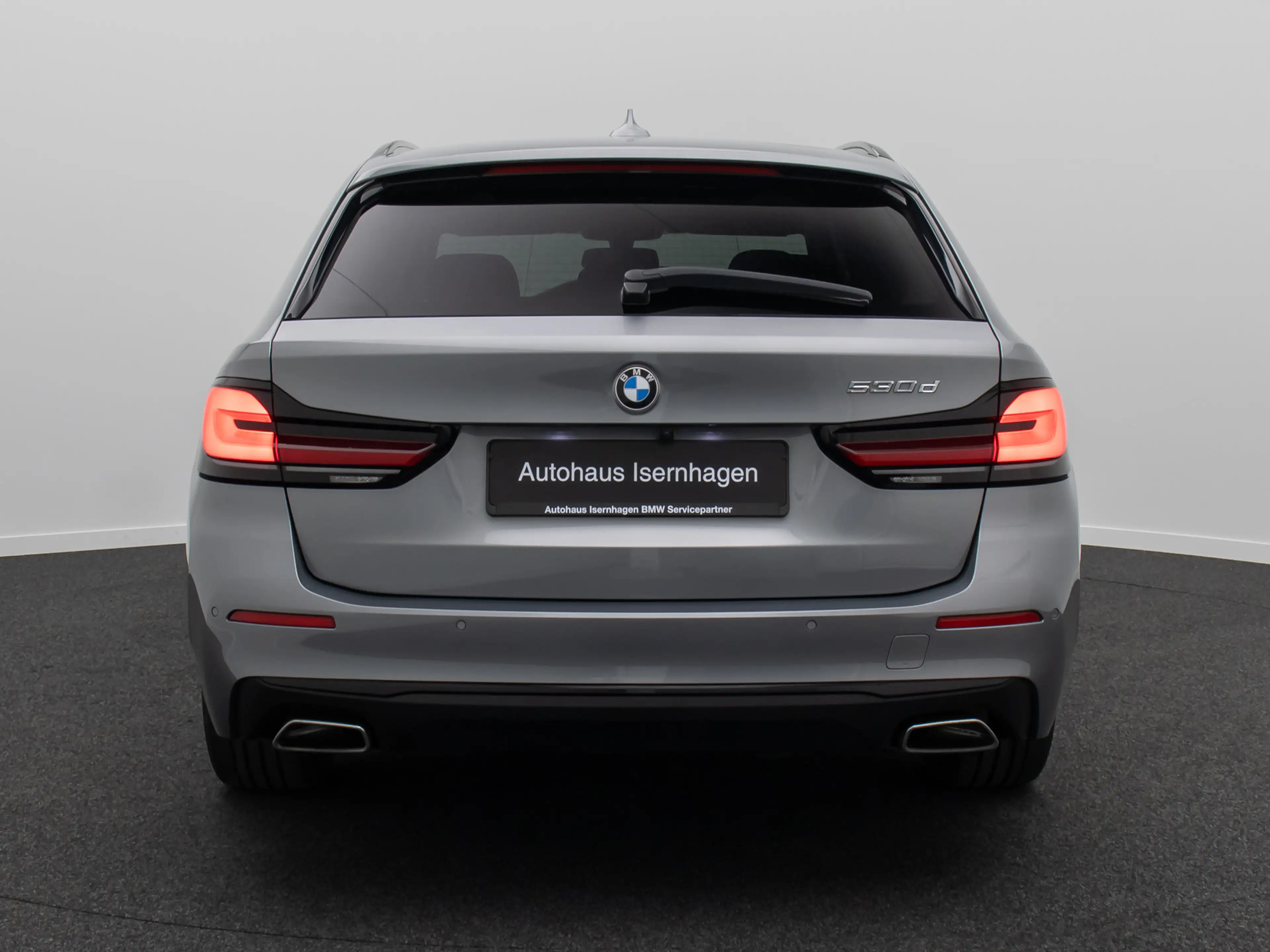 BMW 530 Panorama Laser HUD 360° DAB Leder Komfort — photo 8