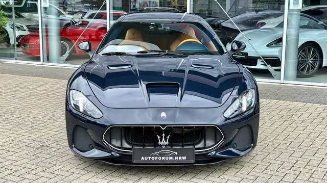 Maserati GranTurismo MC 4.7 V8 - 1. Hand -