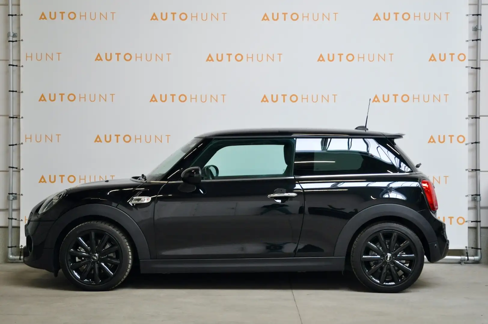 MINI Cooper S 3-deurs Automaat/Navi/Comforttoegang/HarmanKardon Noir - 2