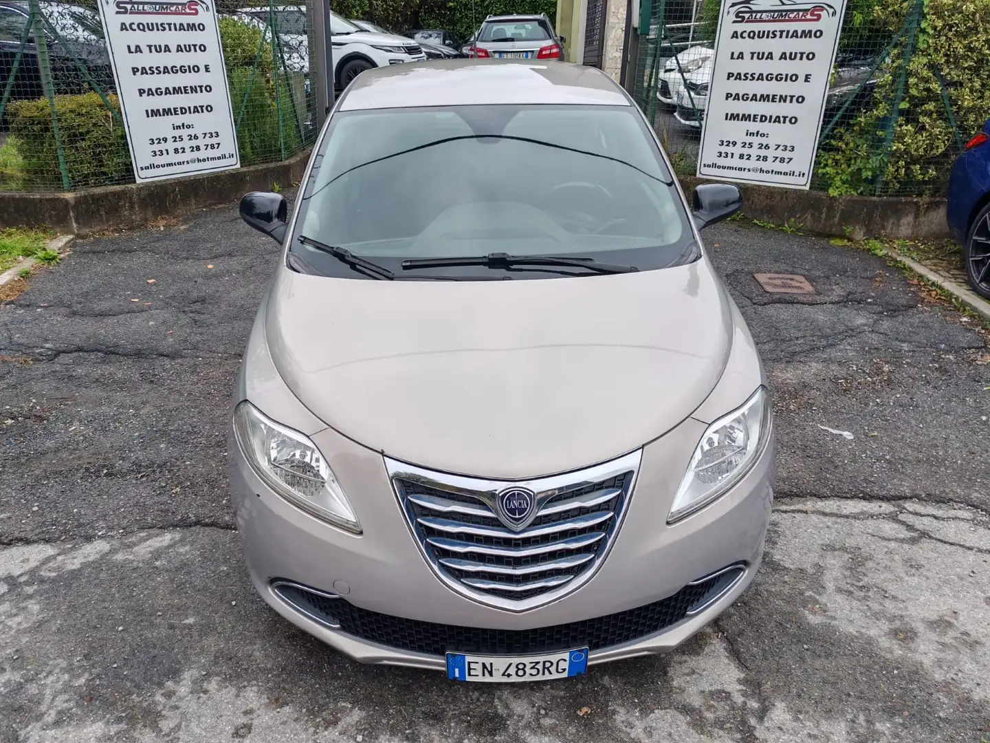 Lancia Ypsilon Ypsilon III 2011 1.3 mjt Platinum s Gris - 2