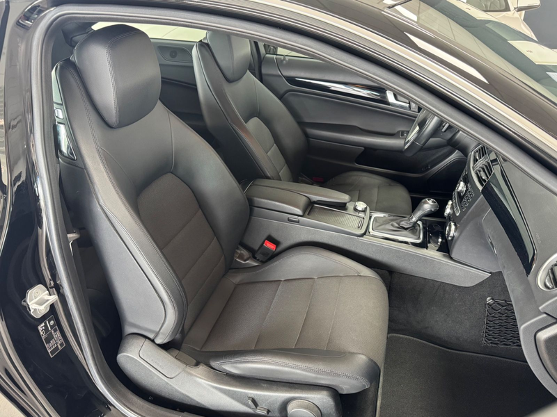 Mercedes-Benz C 250 Coupe CGI BlueEfficiency AMG Line — photo 8