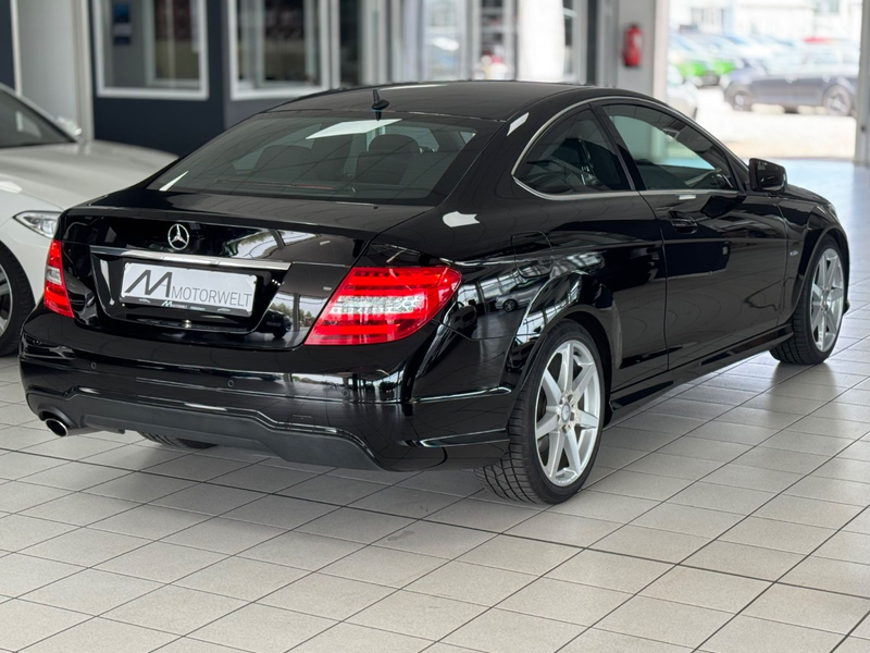 Mercedes-Benz C 250 Coupe CGI BlueEfficiency AMG Line — photo 6