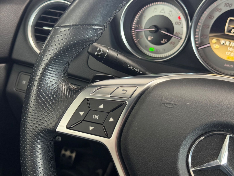 Mercedes-Benz C 250 Coupe CGI BlueEfficiency AMG Line — photo 12